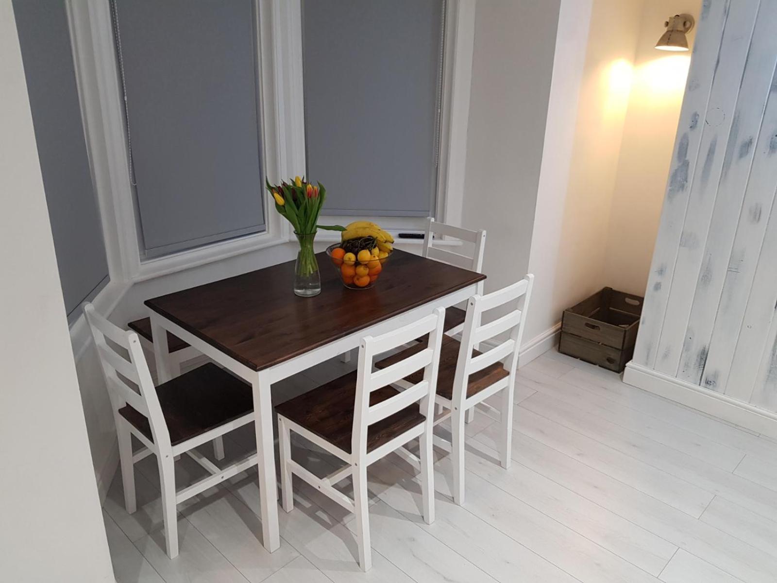 Cottage Apartment by Seaside Llandudno view 5