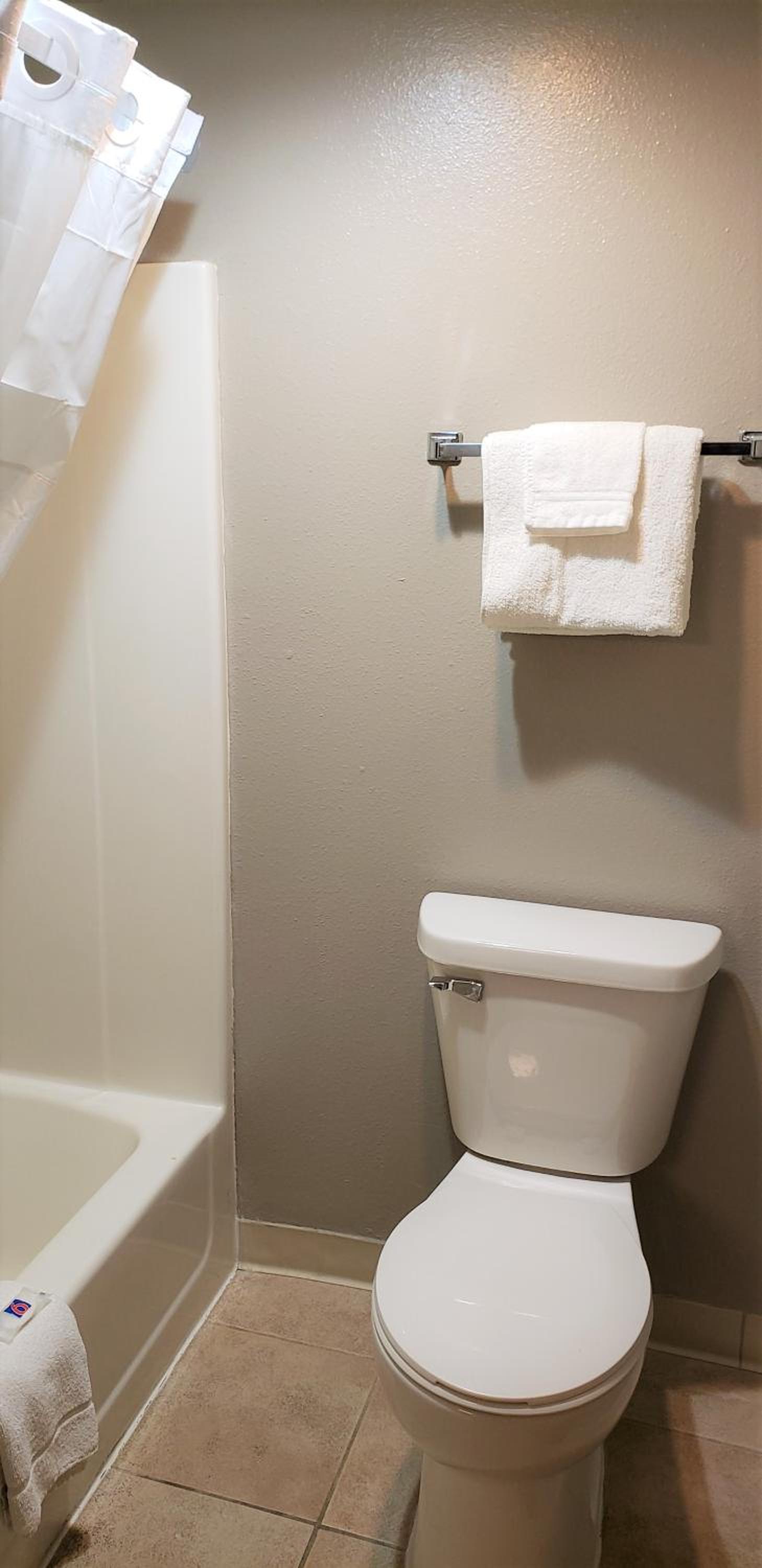 Motel 6-Kewanee, IL - Property Image 8