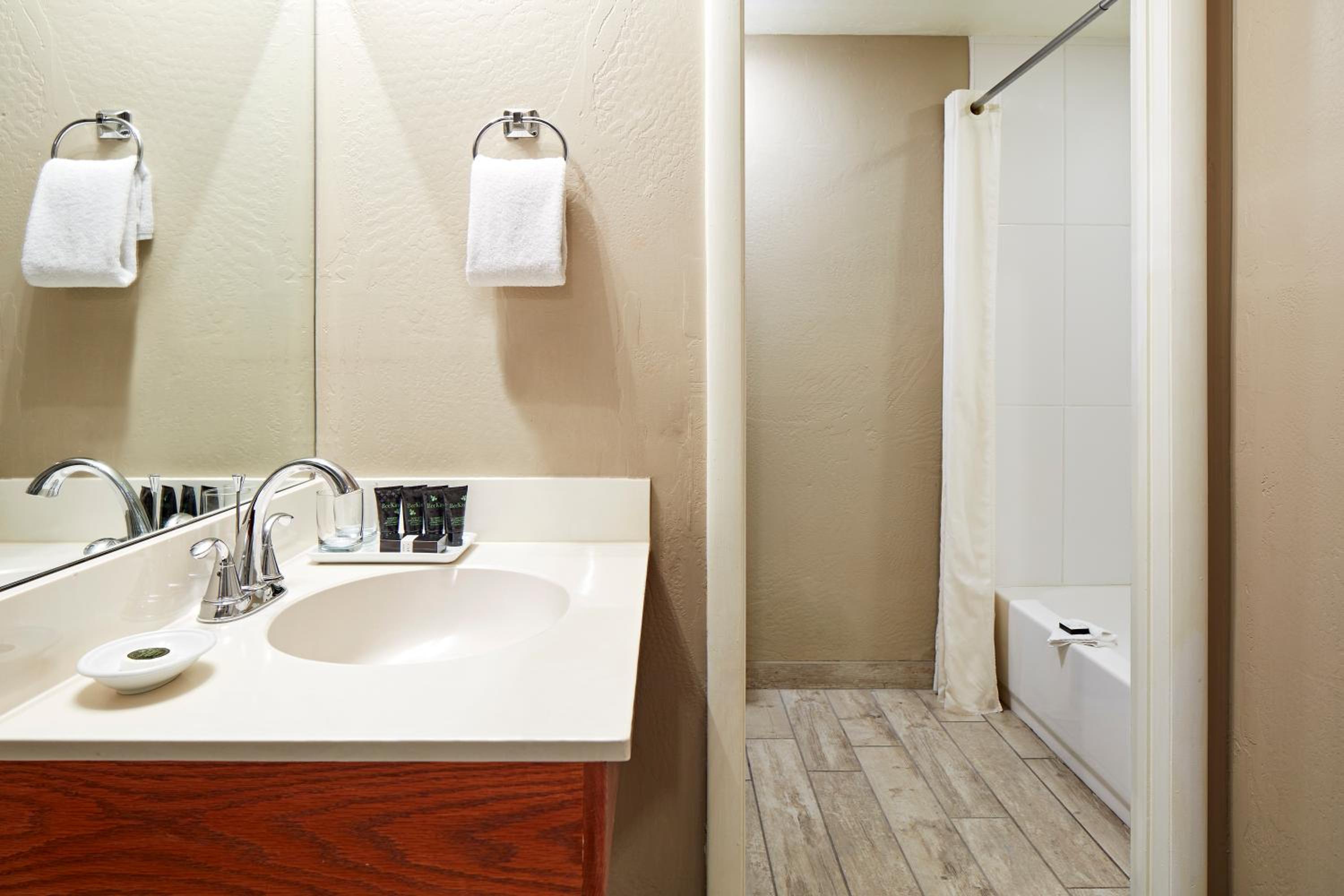 Sedona Vacations - Orchards Inn - Property Image 17