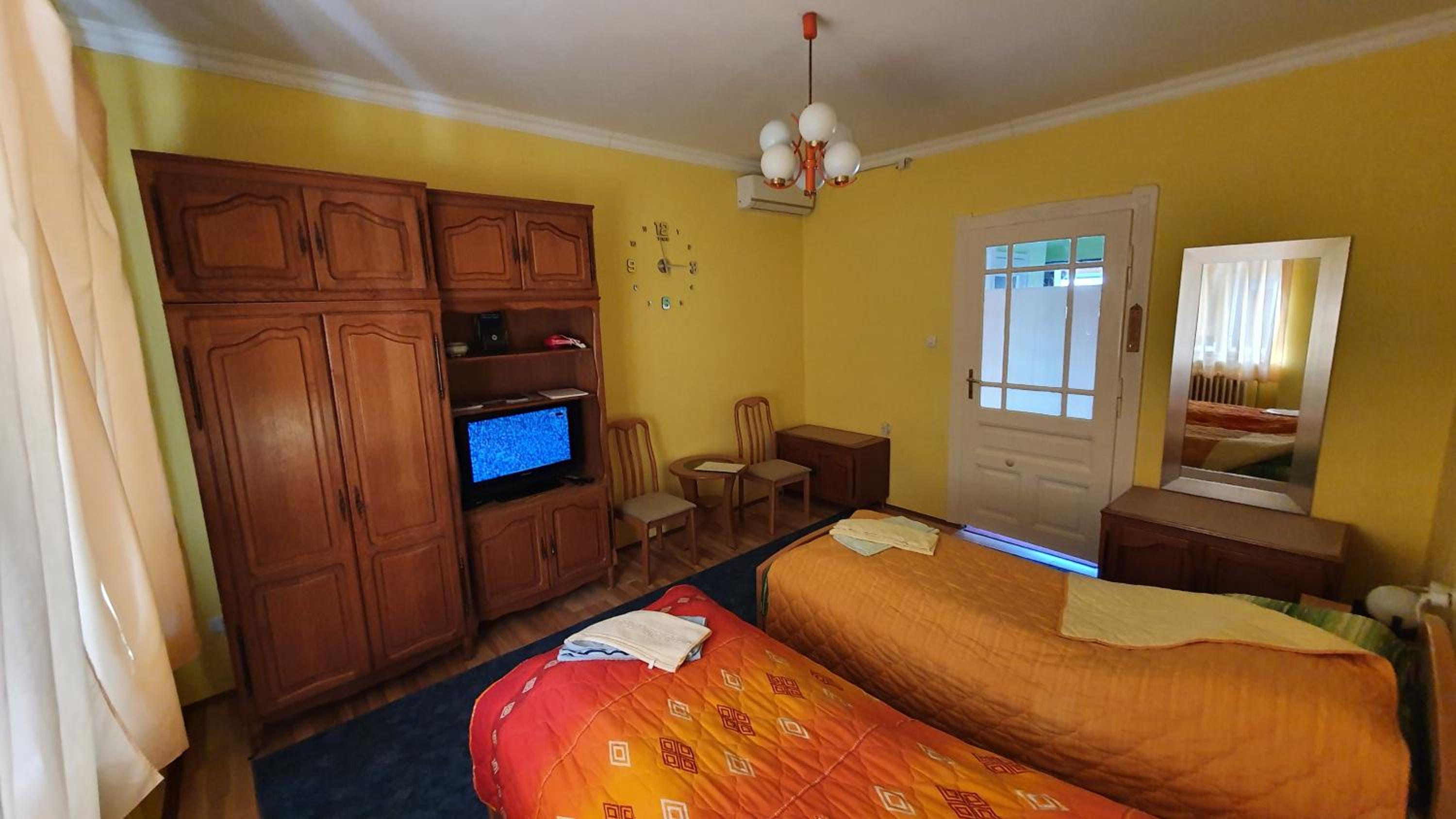 Apartment Roxana view 2