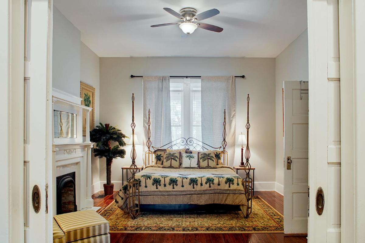 4 Bedroom Beauty in Historic Building view 3