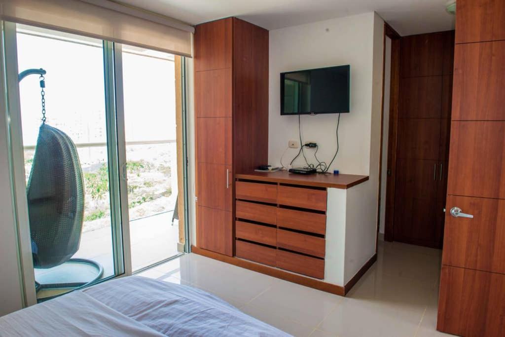 Acogedor con vista al mar en Condominio Zazue a 300 metros de la playa Bellohorizonte Santa Marta