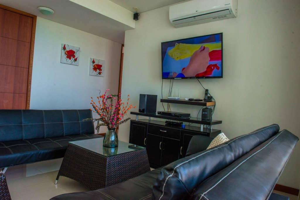 Acogedor con vista al mar en Condominio Zazue a 300 metros de la playa Bellohorizonte Santa Marta