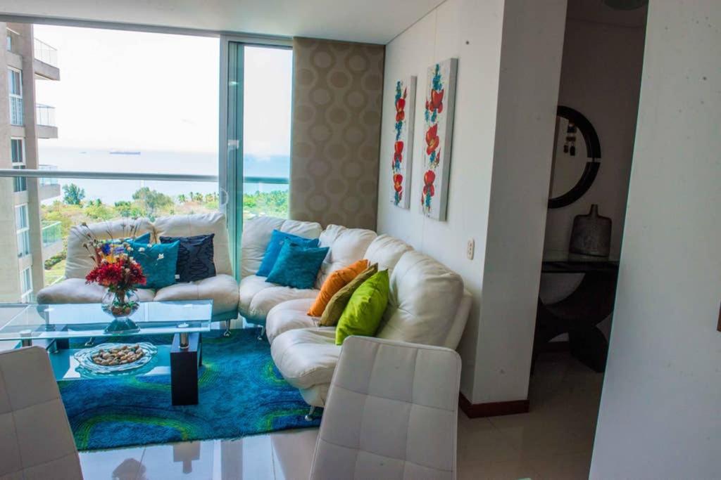 Acogedor con vista al mar en Condominio Zazue a 300 metros de la playa Bellohorizonte Santa Marta