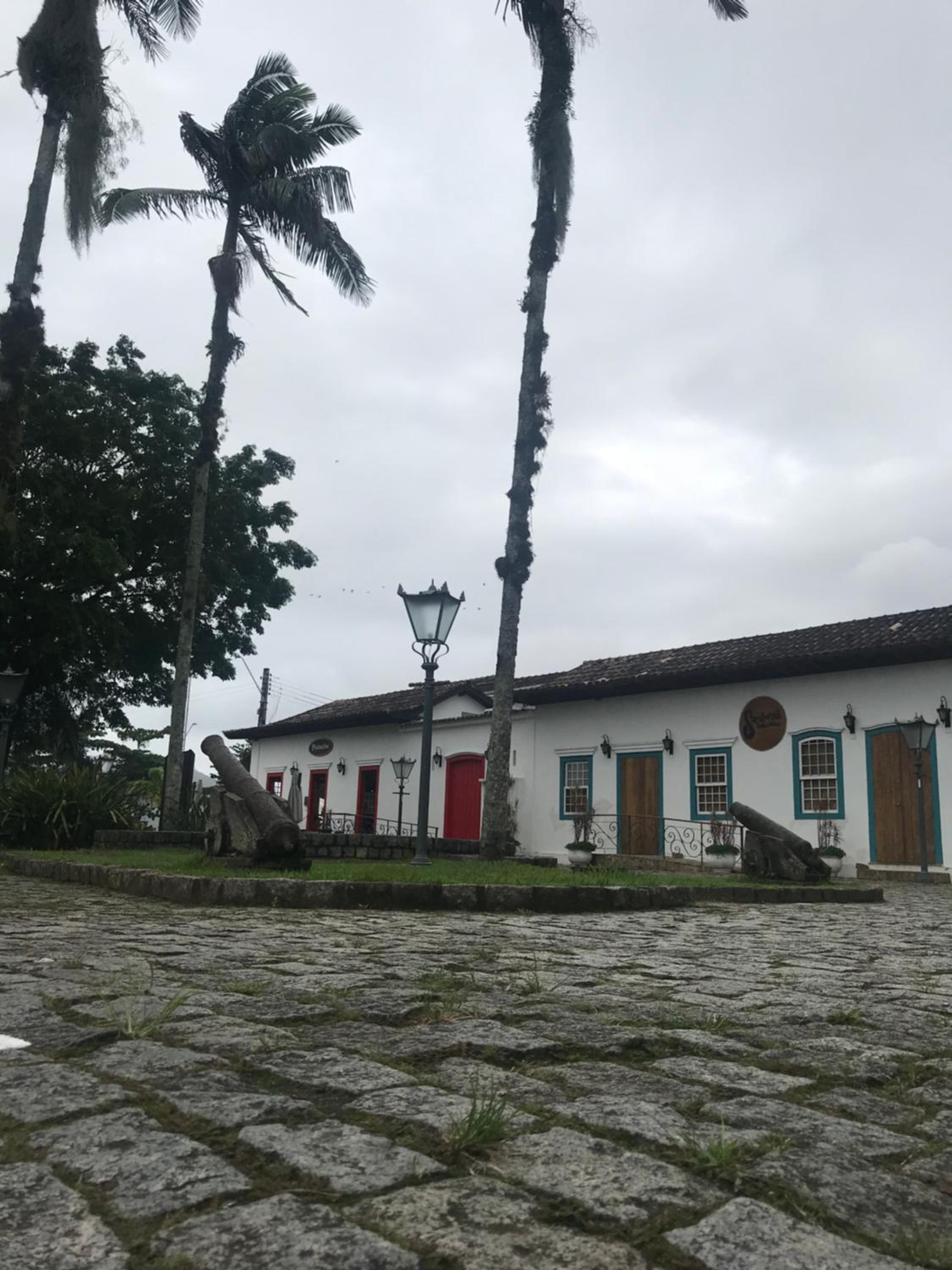 Sobrado e Casa em Ubatuba