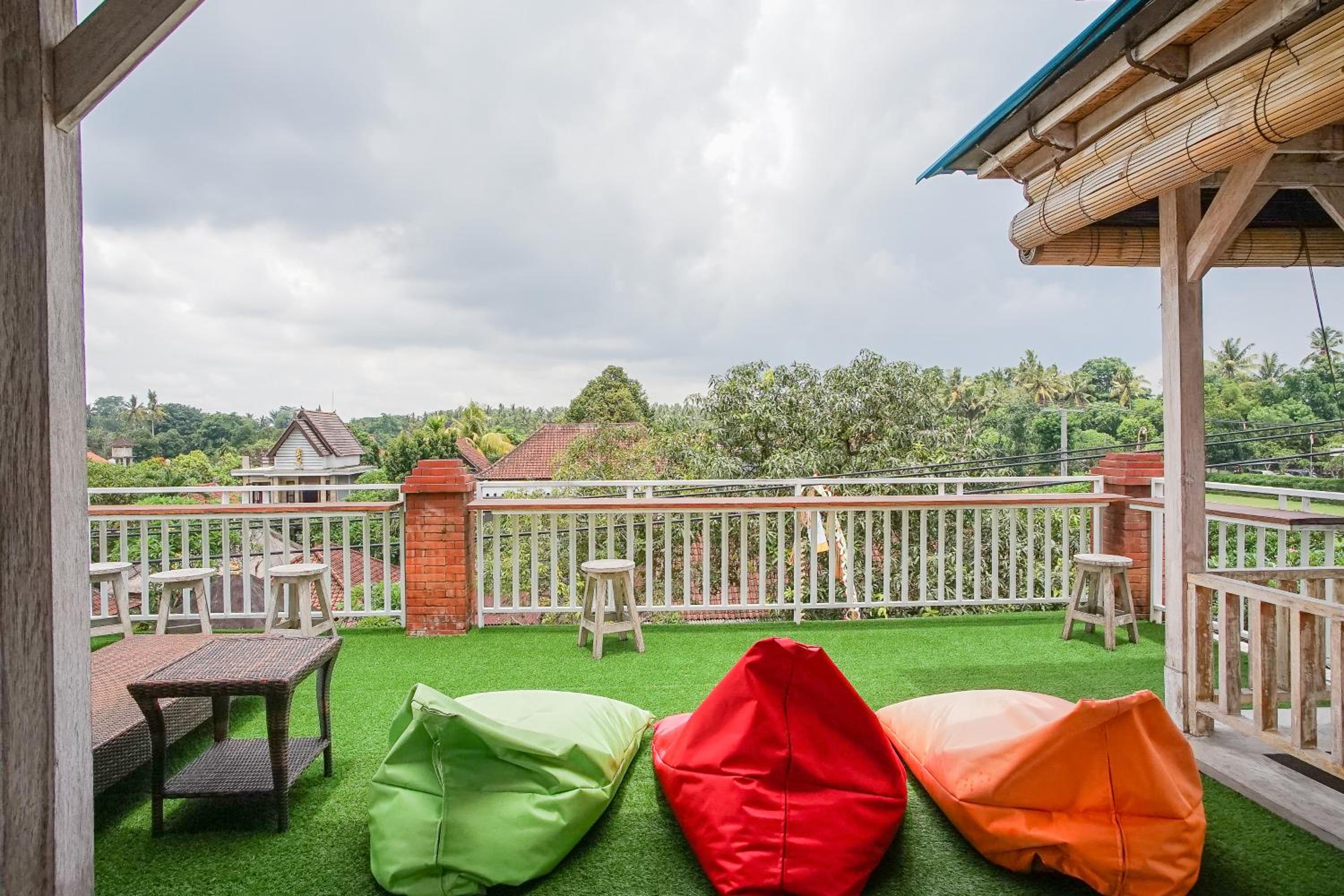 Kememai Hostel