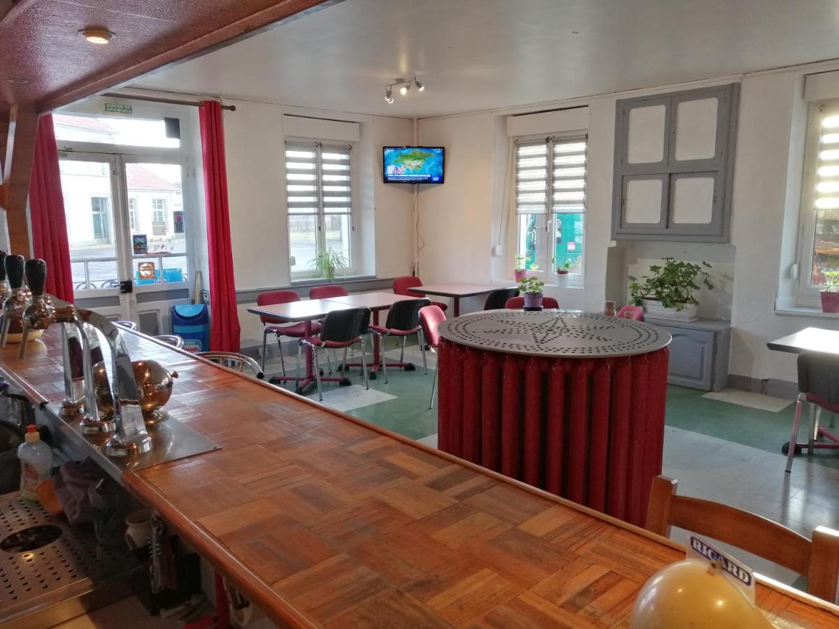bar