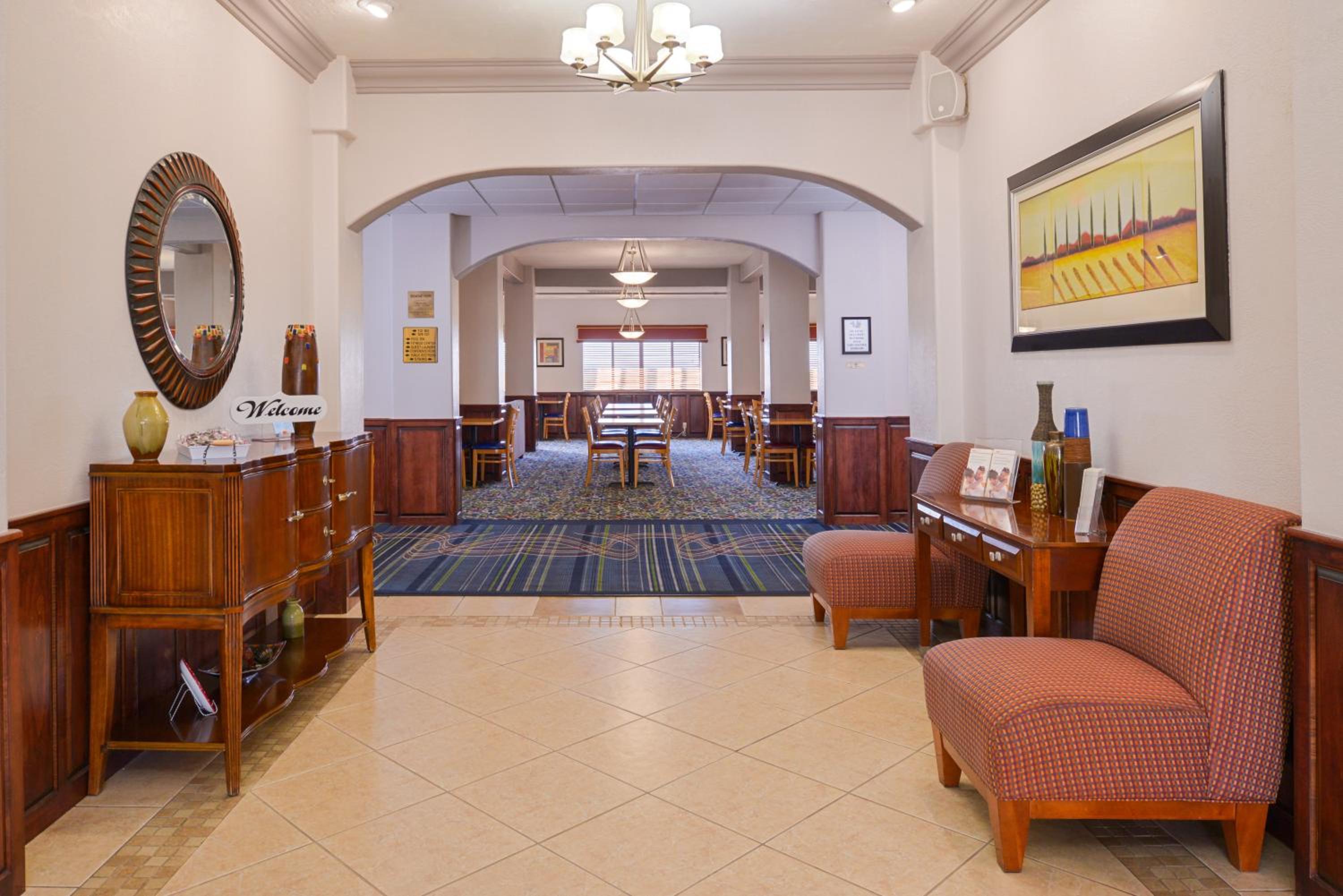 Alamosa Vacations - Holiday Inn Express  Suites Alamosa, an IHG Hotel - Property Image 3