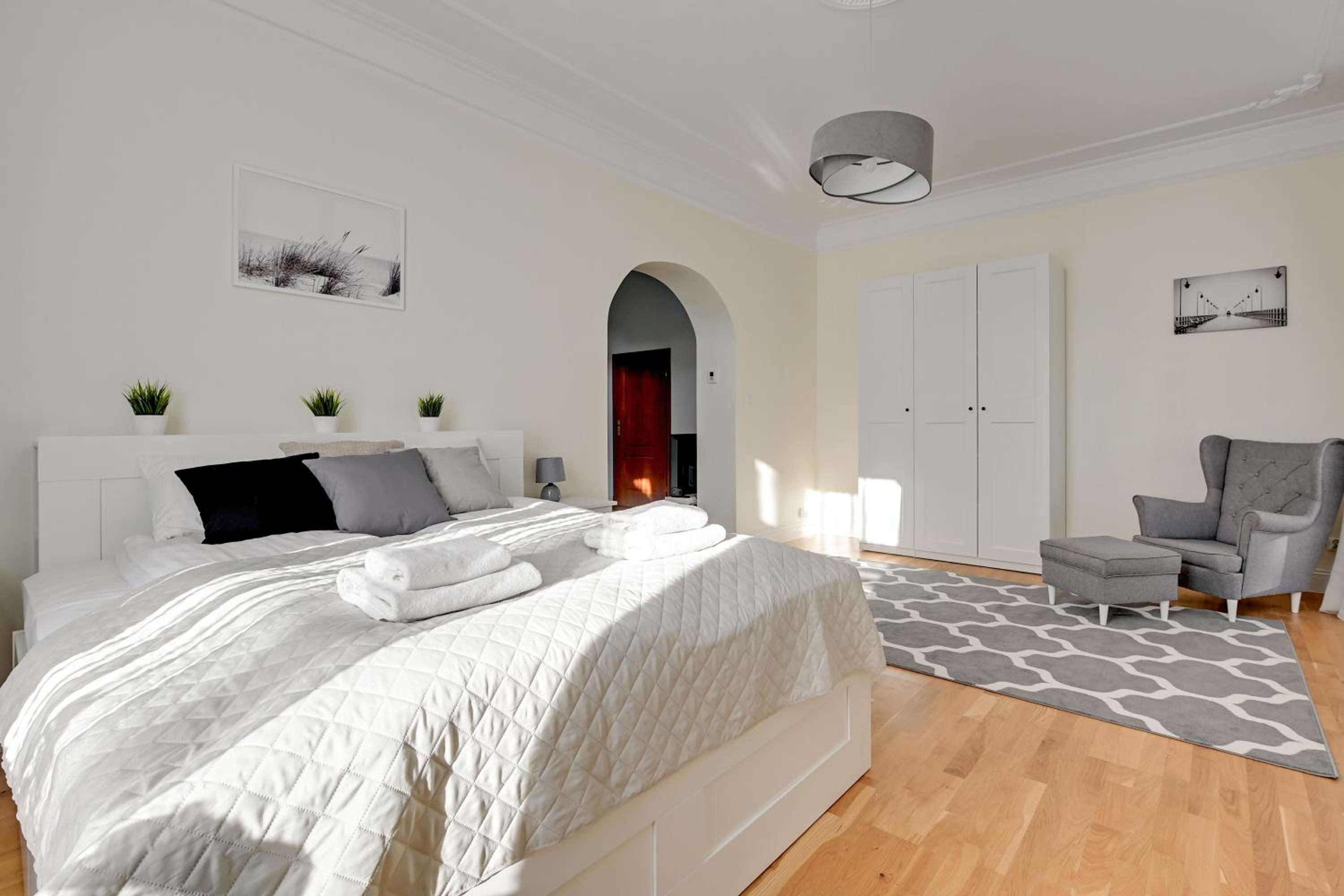 Palermo - Spacious Family Apartment 200 m from Sopot Beach by Lion Apartments