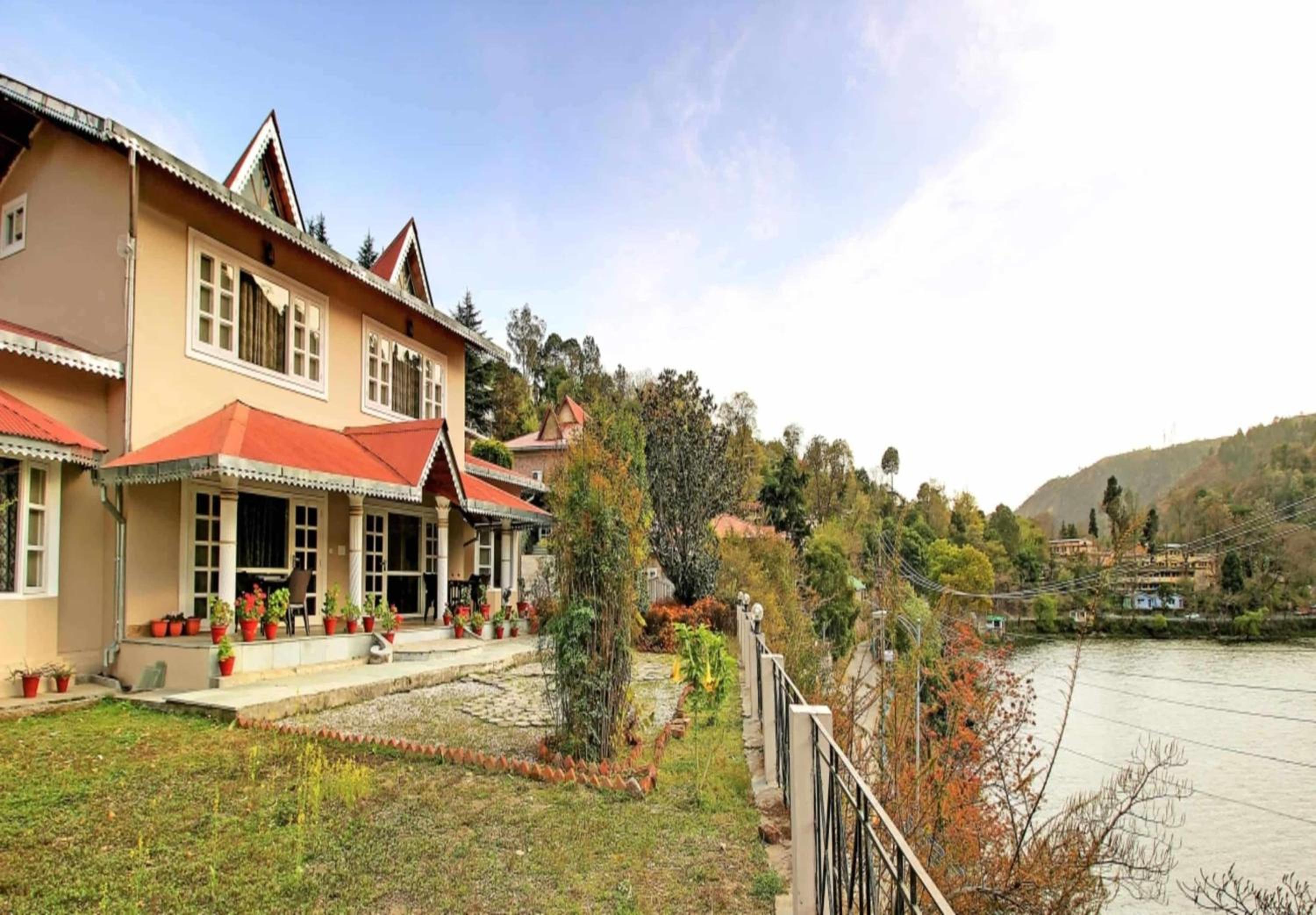 Neelesh Inn - Luxury Lake View Resort with Swimming Pool on Bhimtal Lake