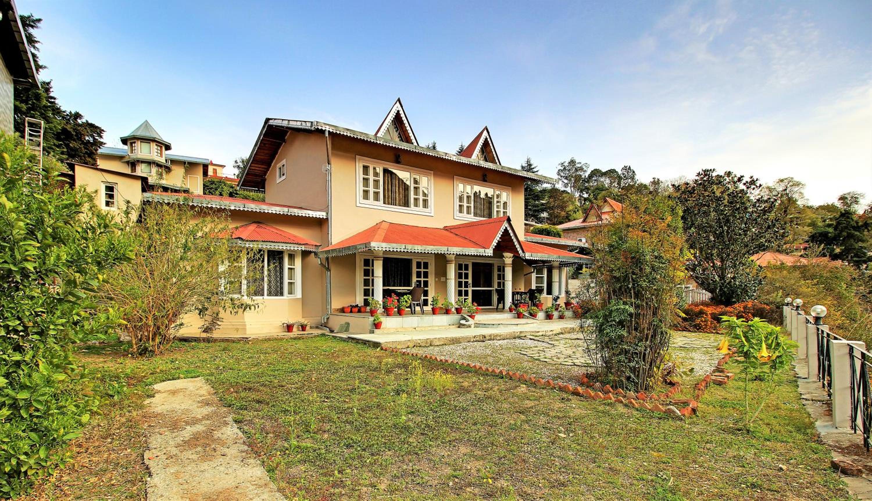 Neelesh Inn - Luxury Lake View Resort with Swimming Pool on Bhimtal Lake