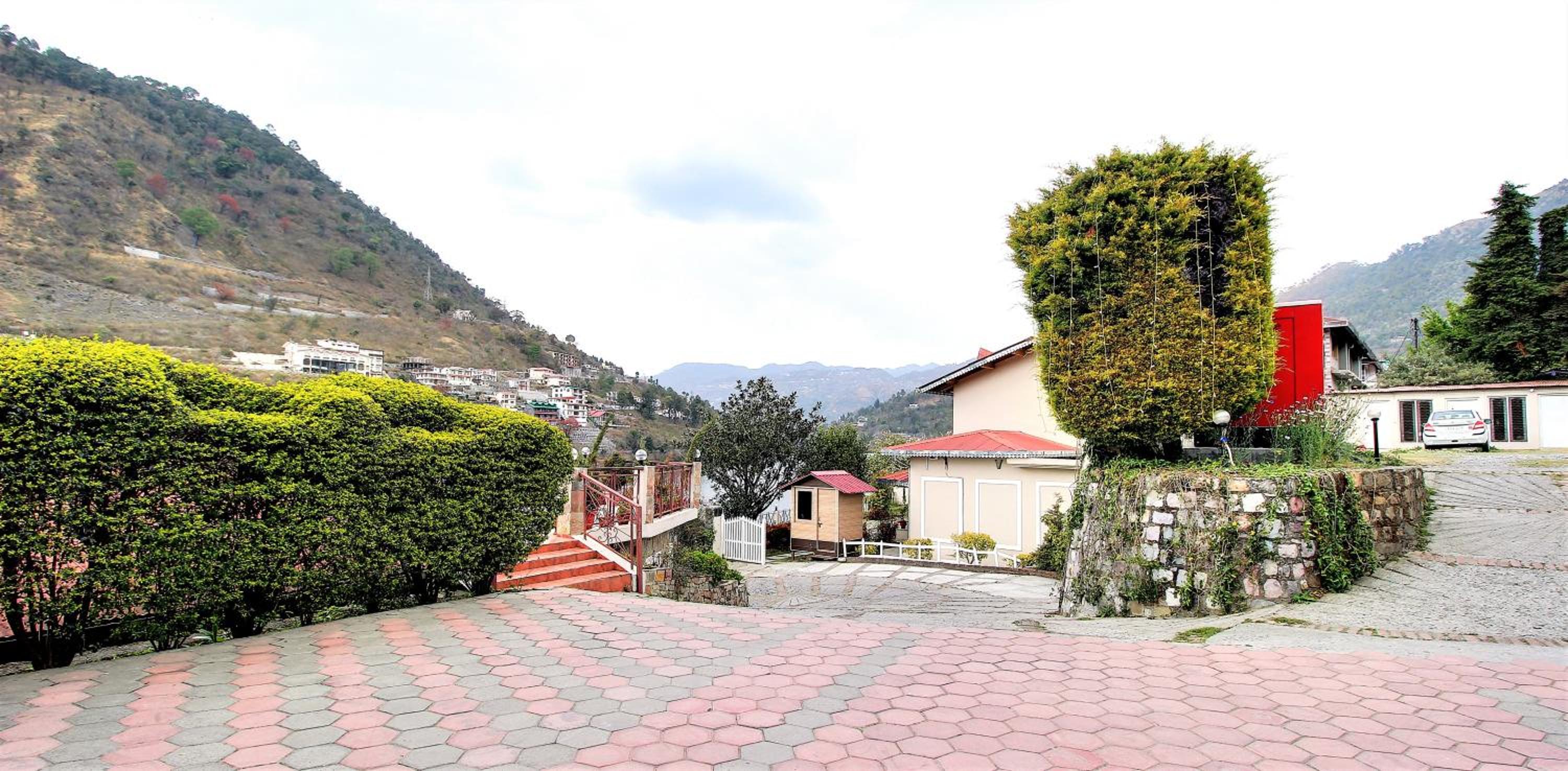 Neelesh Inn - Luxury Lake View Resort with Swimming Pool on Bhimtal Lake