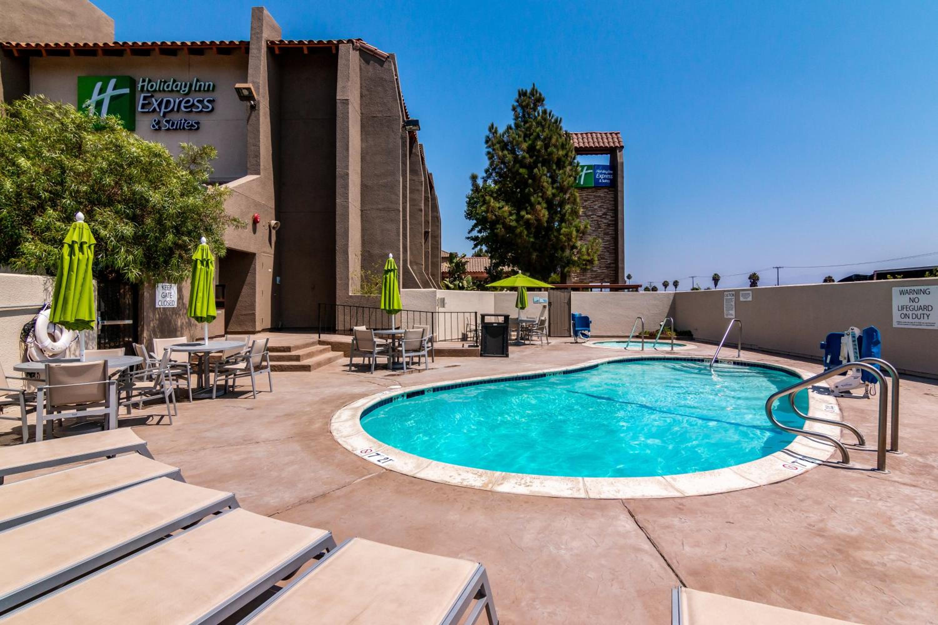 Camarillo Vacations - Holiday Inn Express Suites Camarillo, an IHG Hotel - Property Image 22