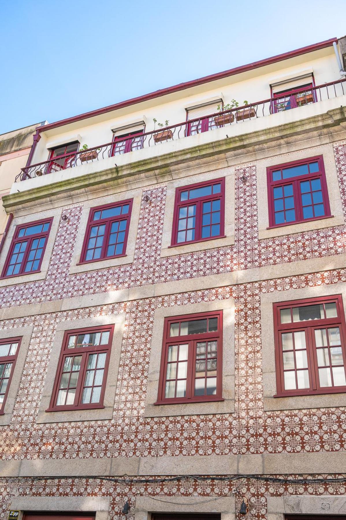 Host Wise - Oporto Classic Apartment view 2