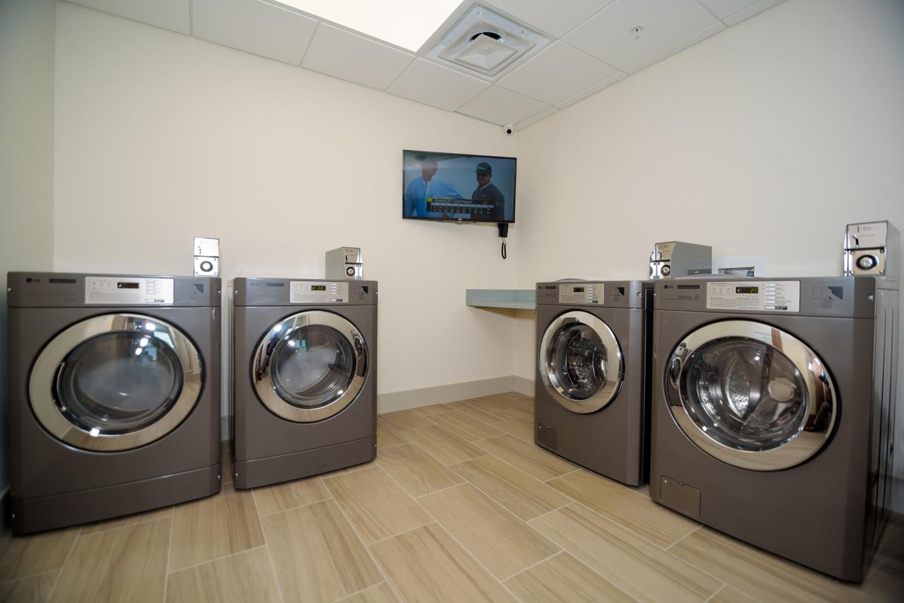 Holiday Inn Express  Suites McKinney - Frisco East, an IHG Hotel - Property Image 6