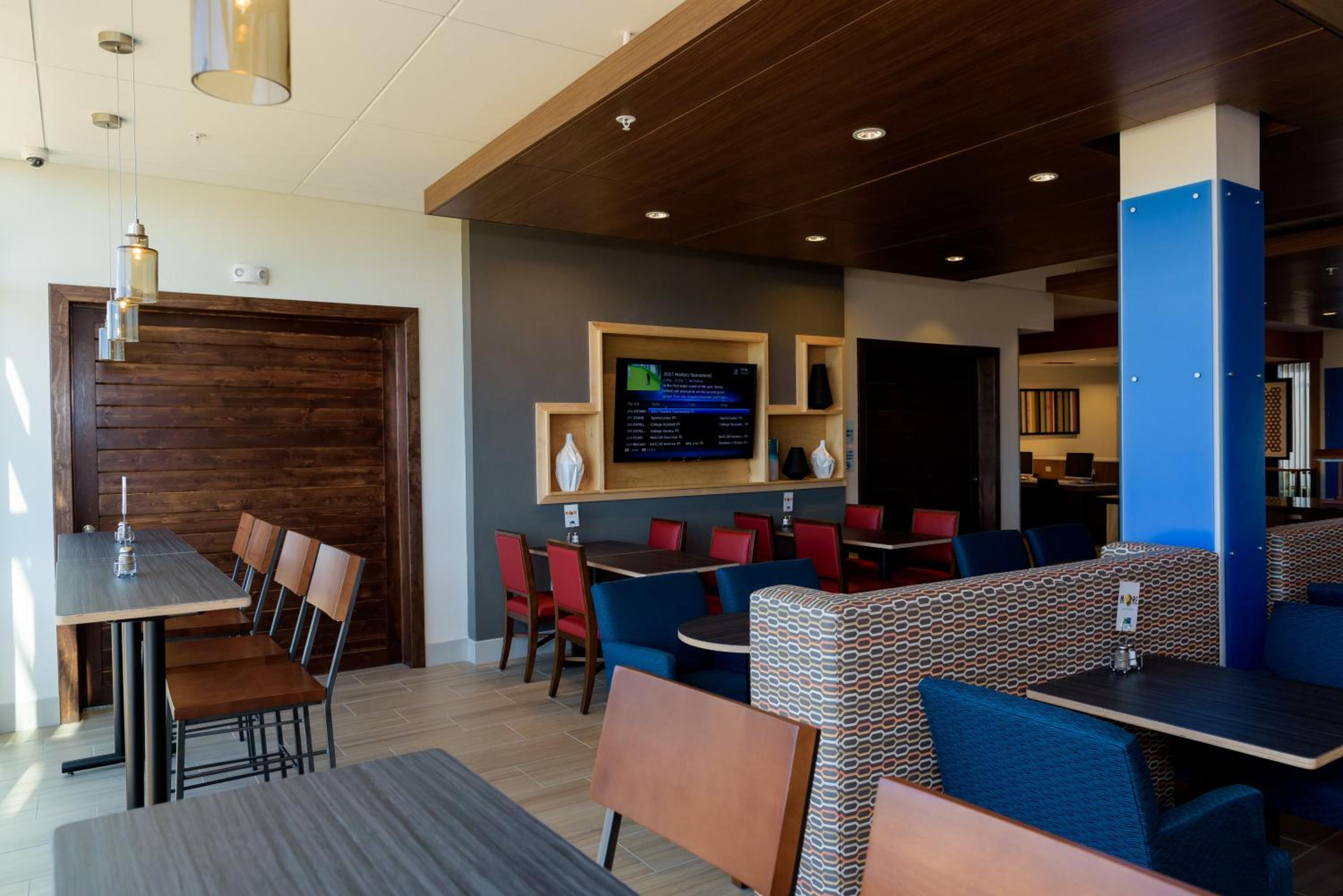 Holiday Inn Express  Suites McKinney - Frisco East, an IHG Hotel - Property Image 10