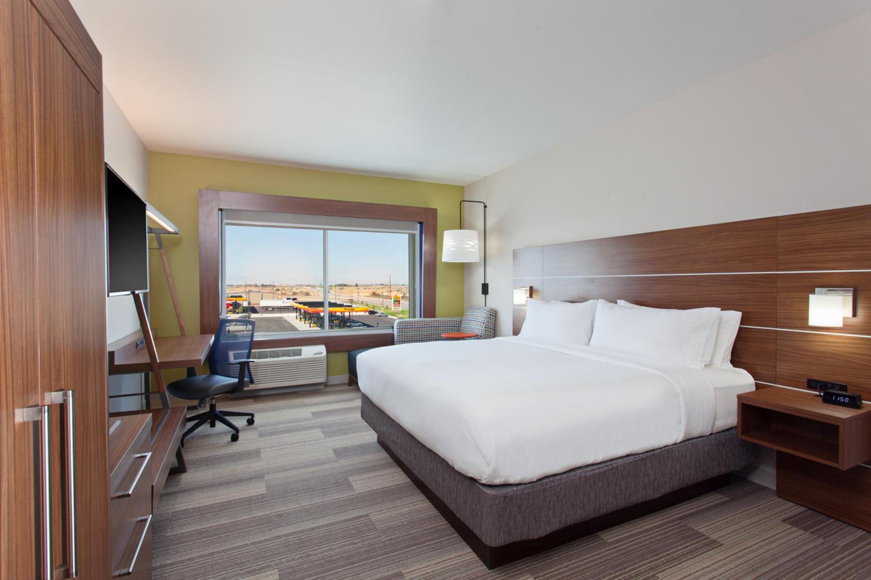 Holiday Inn Express Suites - Brigham City - North Utah, an IHG Hotel - Property Image 10