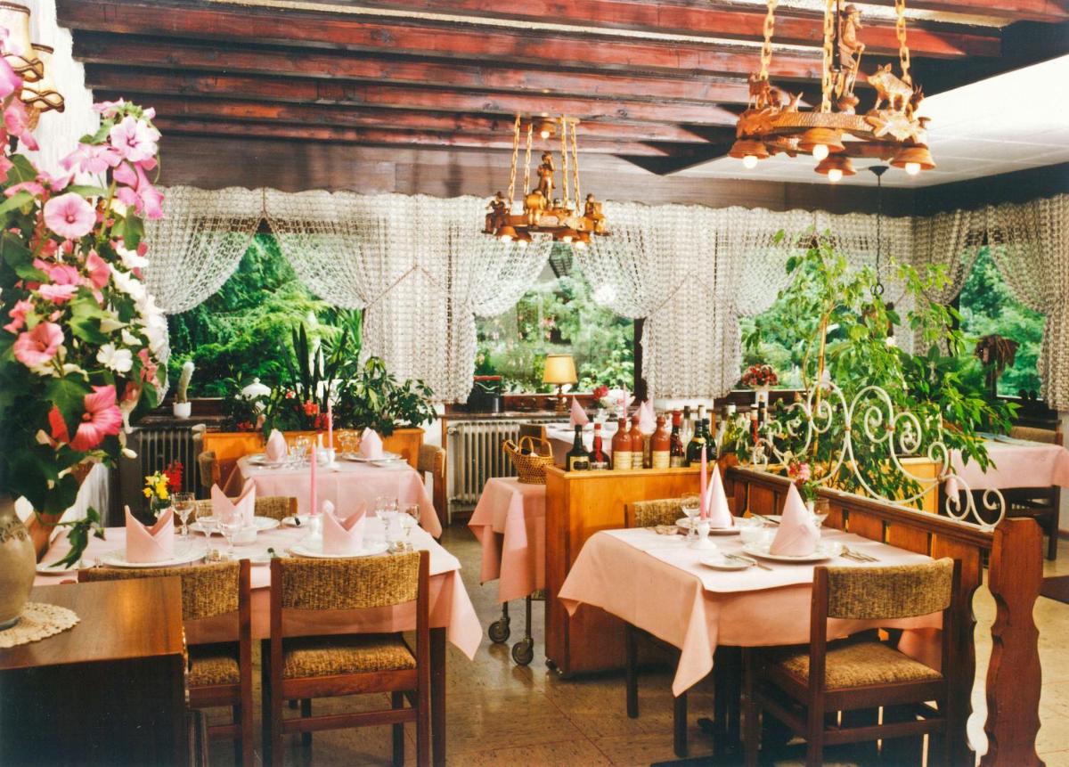 restaurant