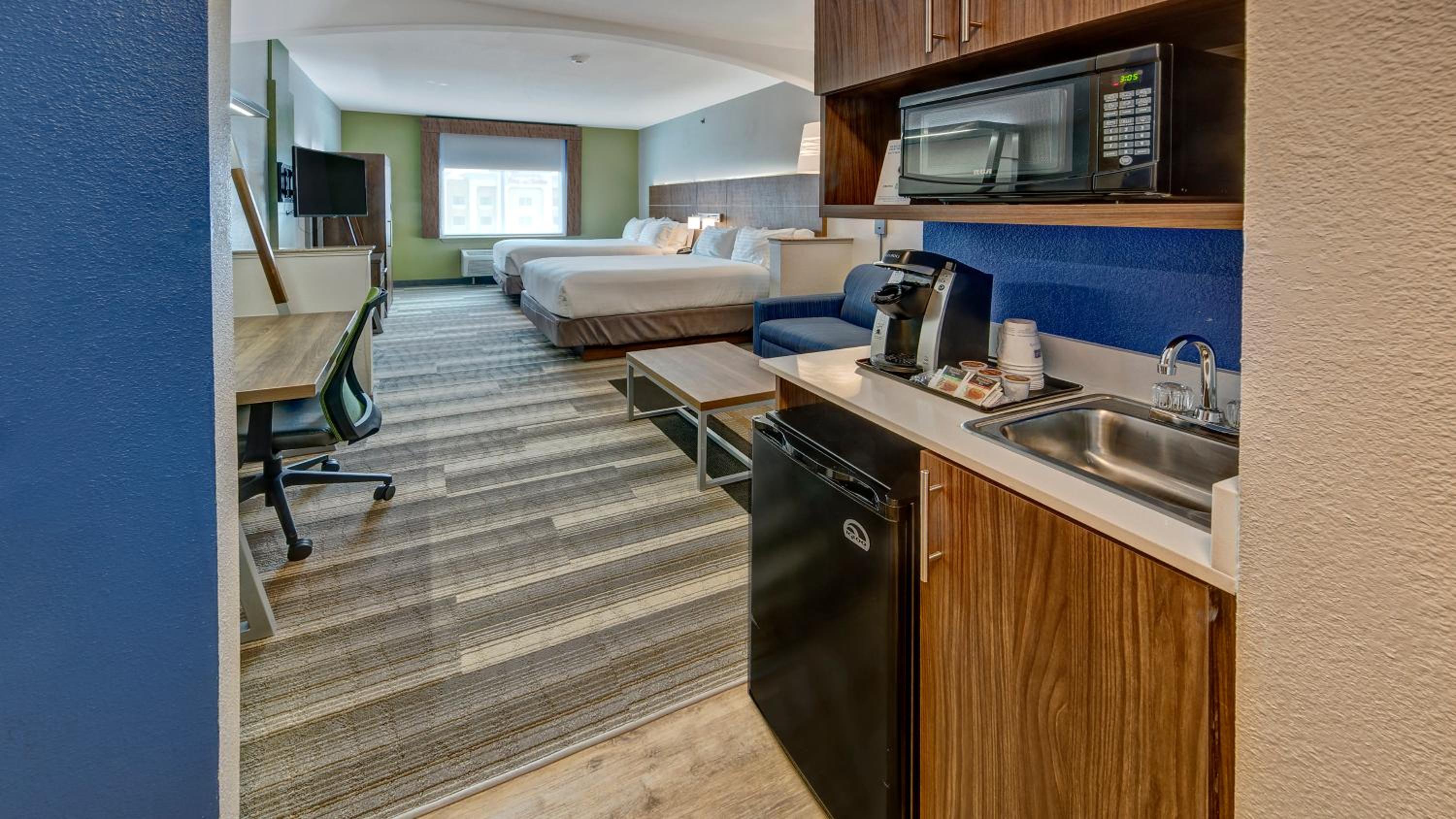 Corsicana Vacations - Holiday Inn Express Hotel and Suites Corsicana I-45, an IHG Hotel - Property Image 23