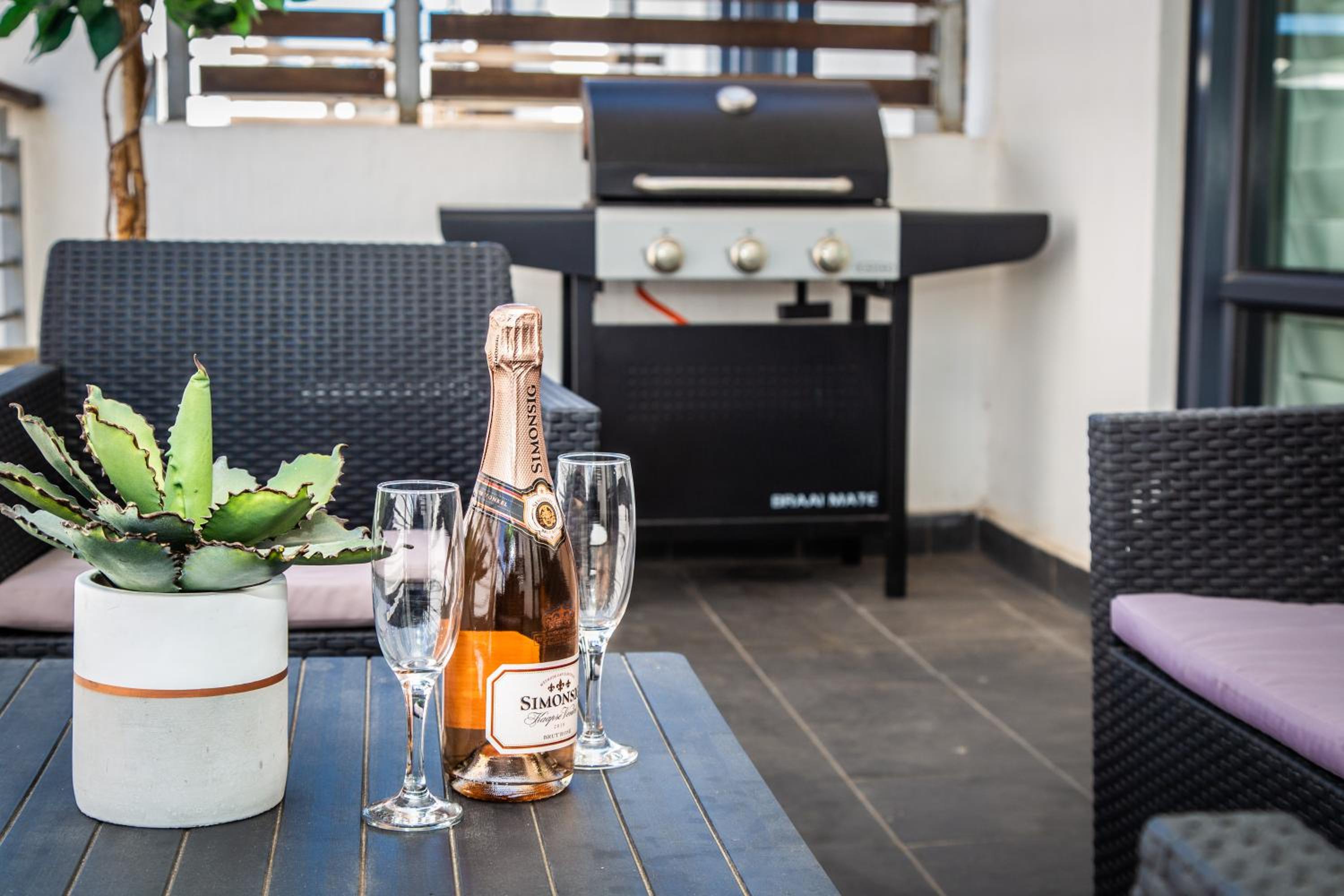 Modern Beachfront 2 Bed Apartment 144 Eden on the Bay, Blouberg, Cape Town view 4