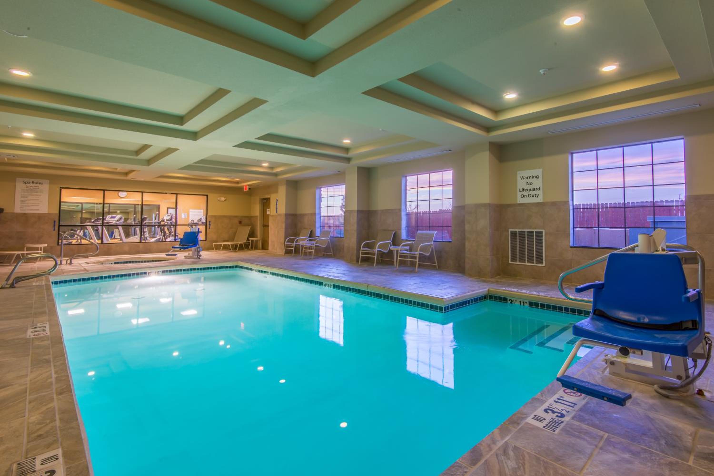 Clovis Vacations - Holiday Inn Express  Suites Clovis, an IHG Hotel - Property Image 20