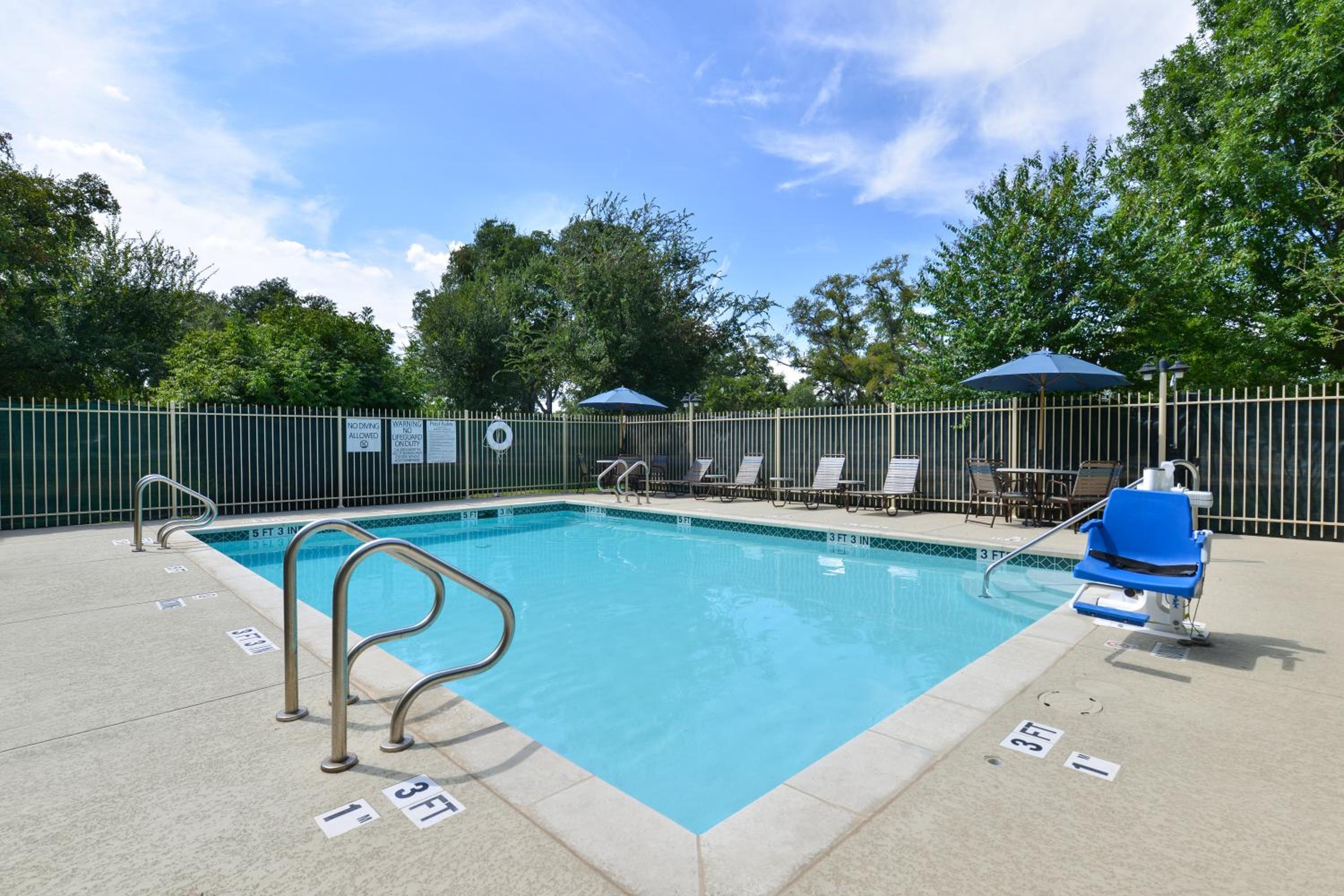 Holiday Inn Express Suites Austin SW - Sunset Valley, and IHG Hotel - Property Image 36