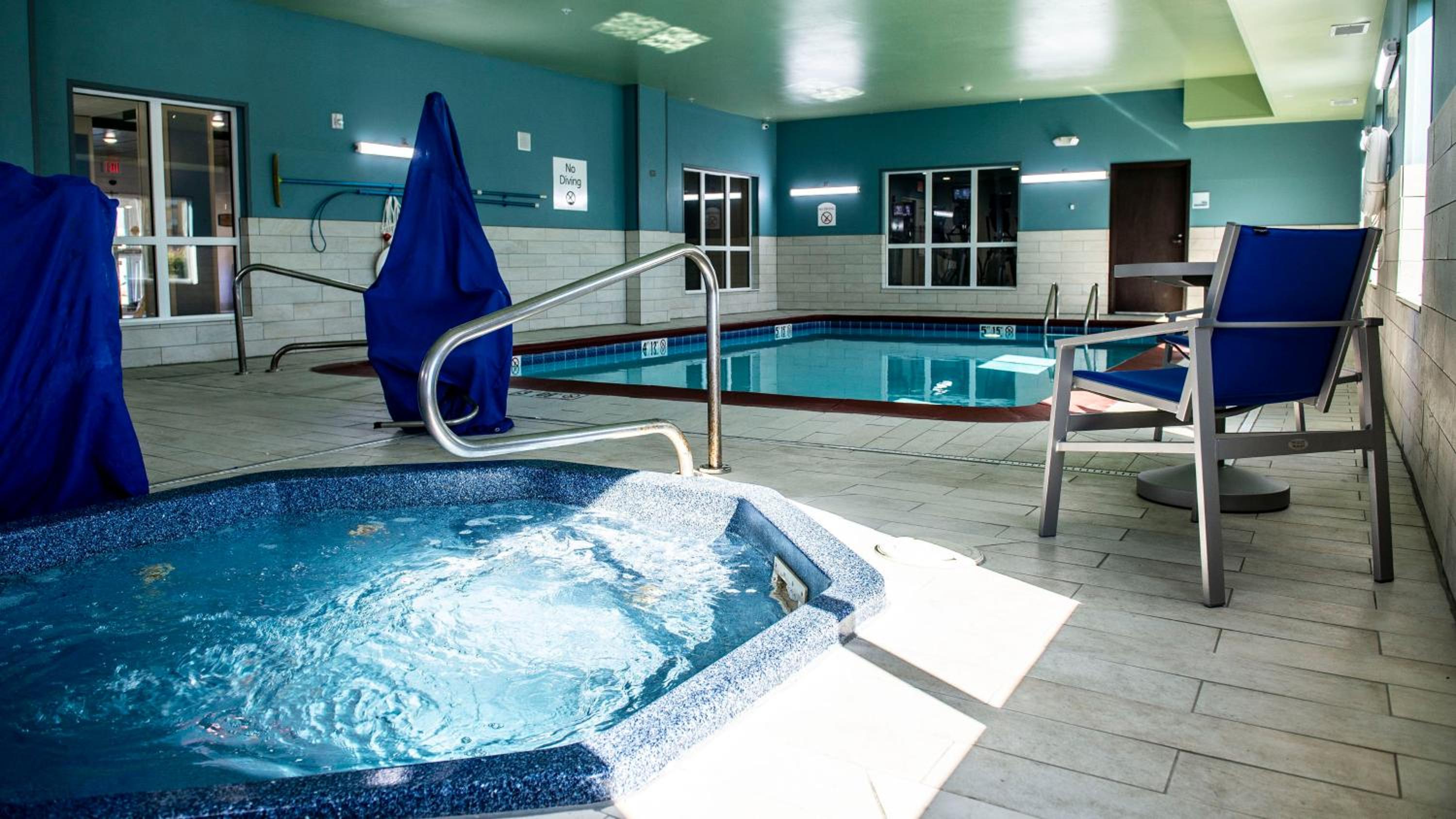 Sedalia Vacations - Holiday Inn Express Hotel  Suites Sedalia, an IHG Hotel - Property Image 5