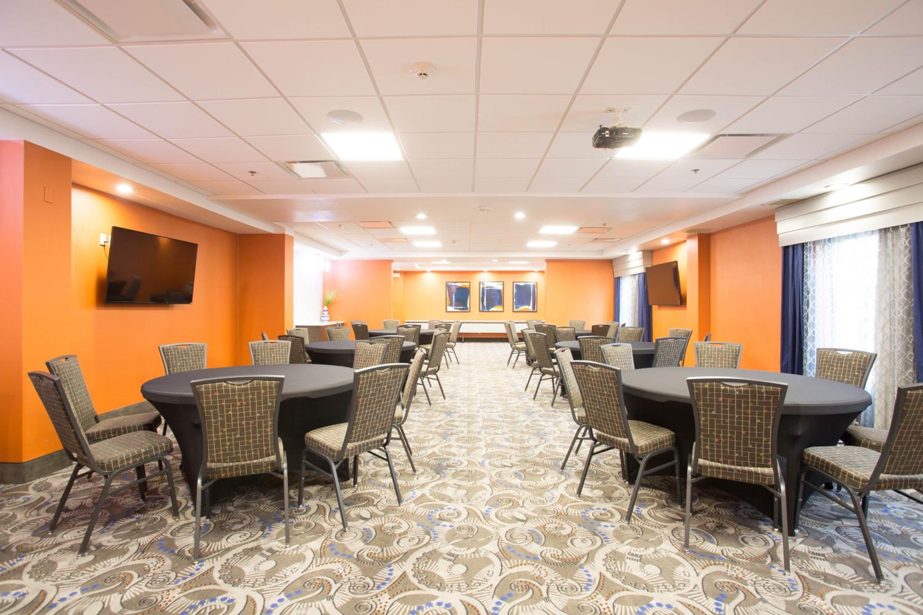 Holiday Inn Express Suites Nashville Southeast - Antioch, an IHG Hotel - Property Image 11