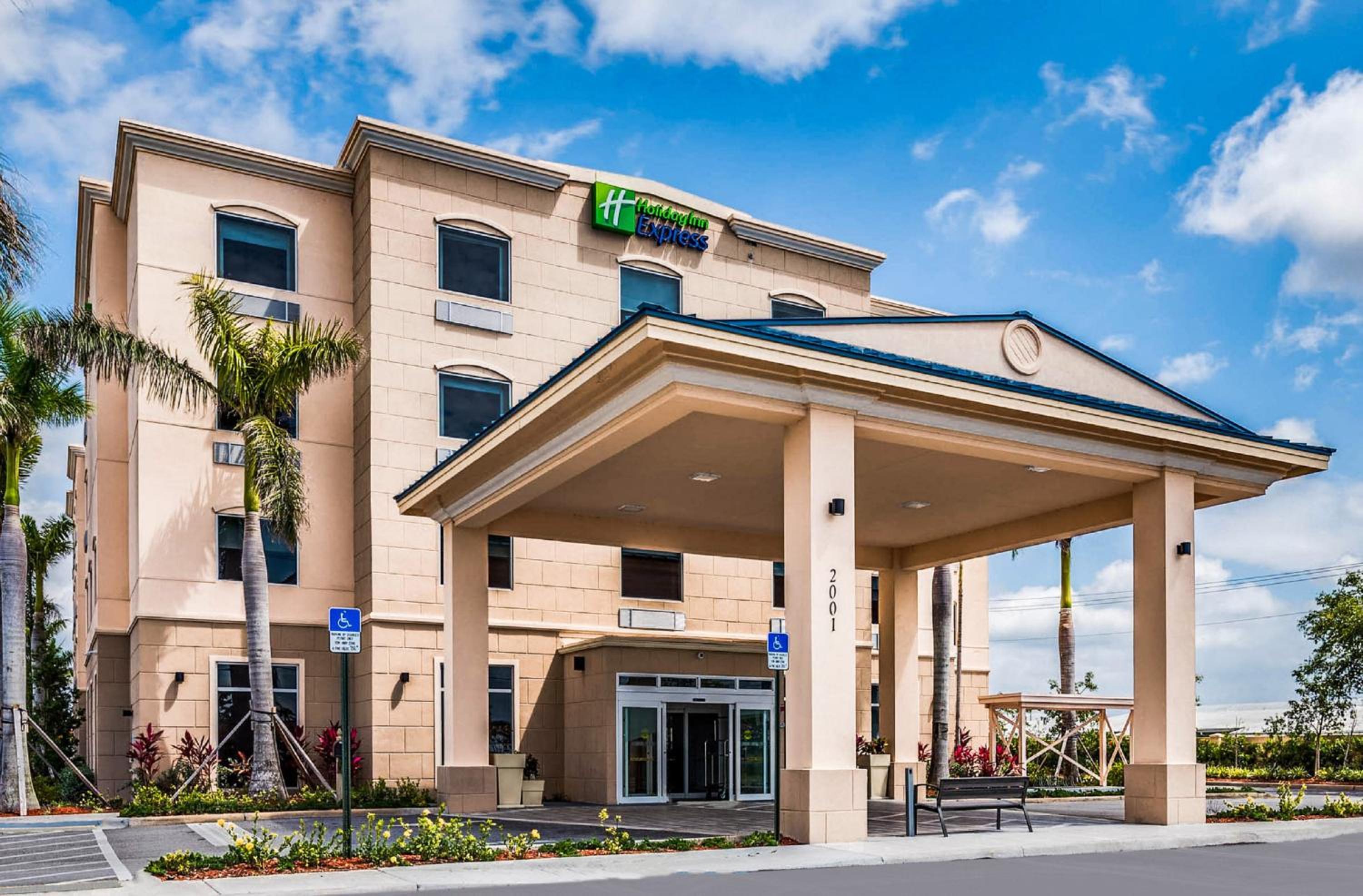 Hotel Holiday Inn Express & Suites Boynton Beach West By Ihg