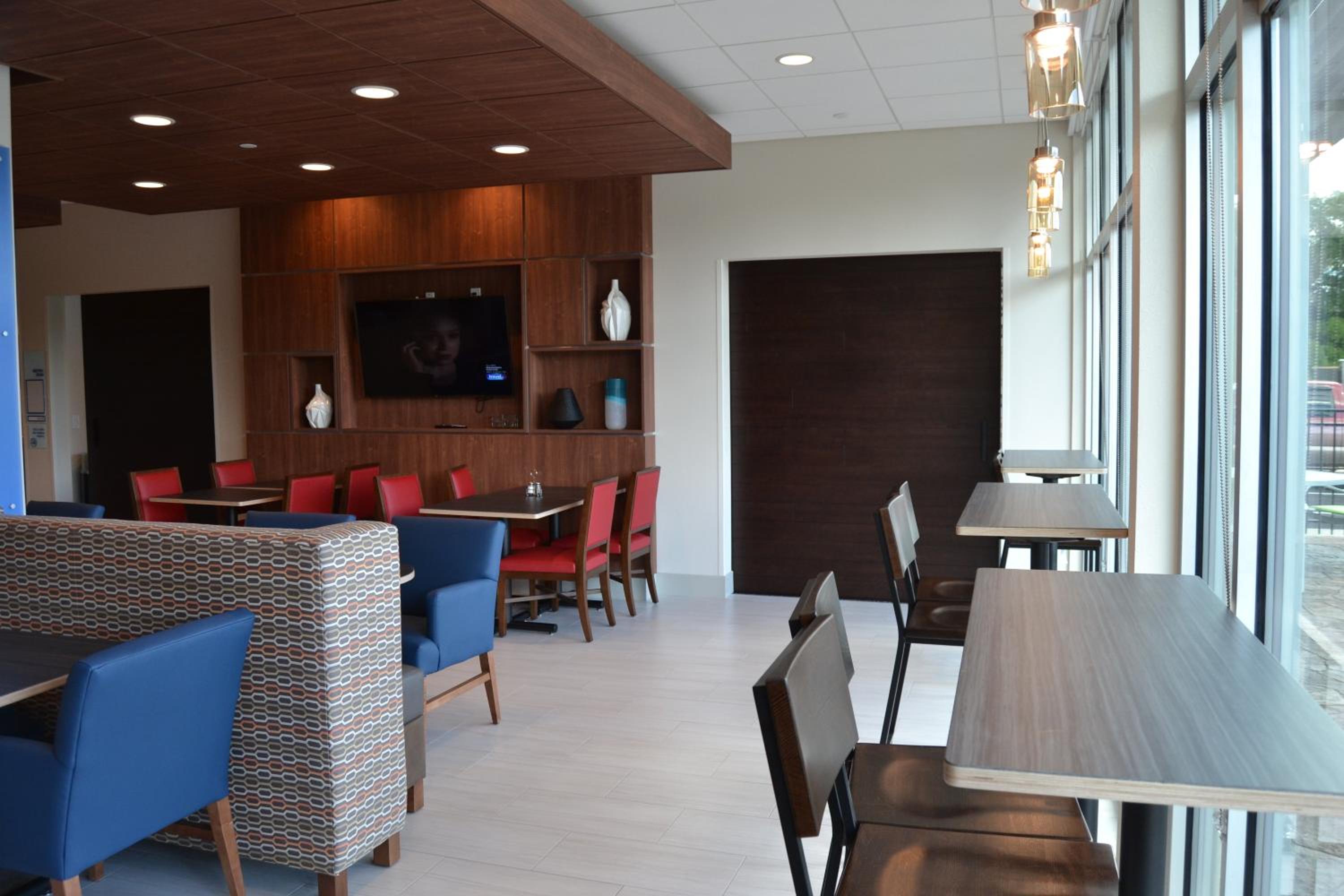 Holiday Inn Express Suites Goodlettsville N - Nashville, an IHG Hotel - Property Image 29