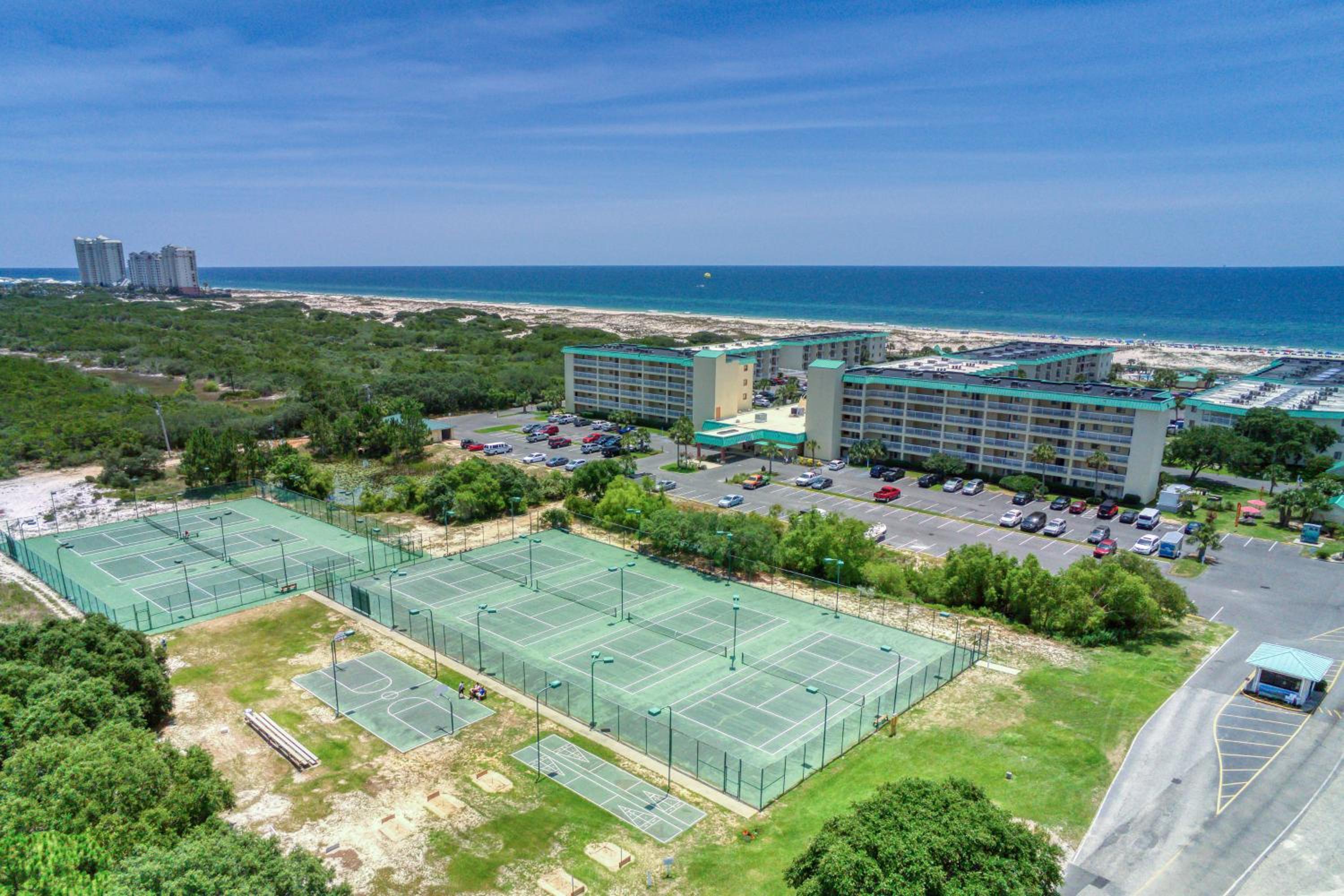 Plantation East 2205
