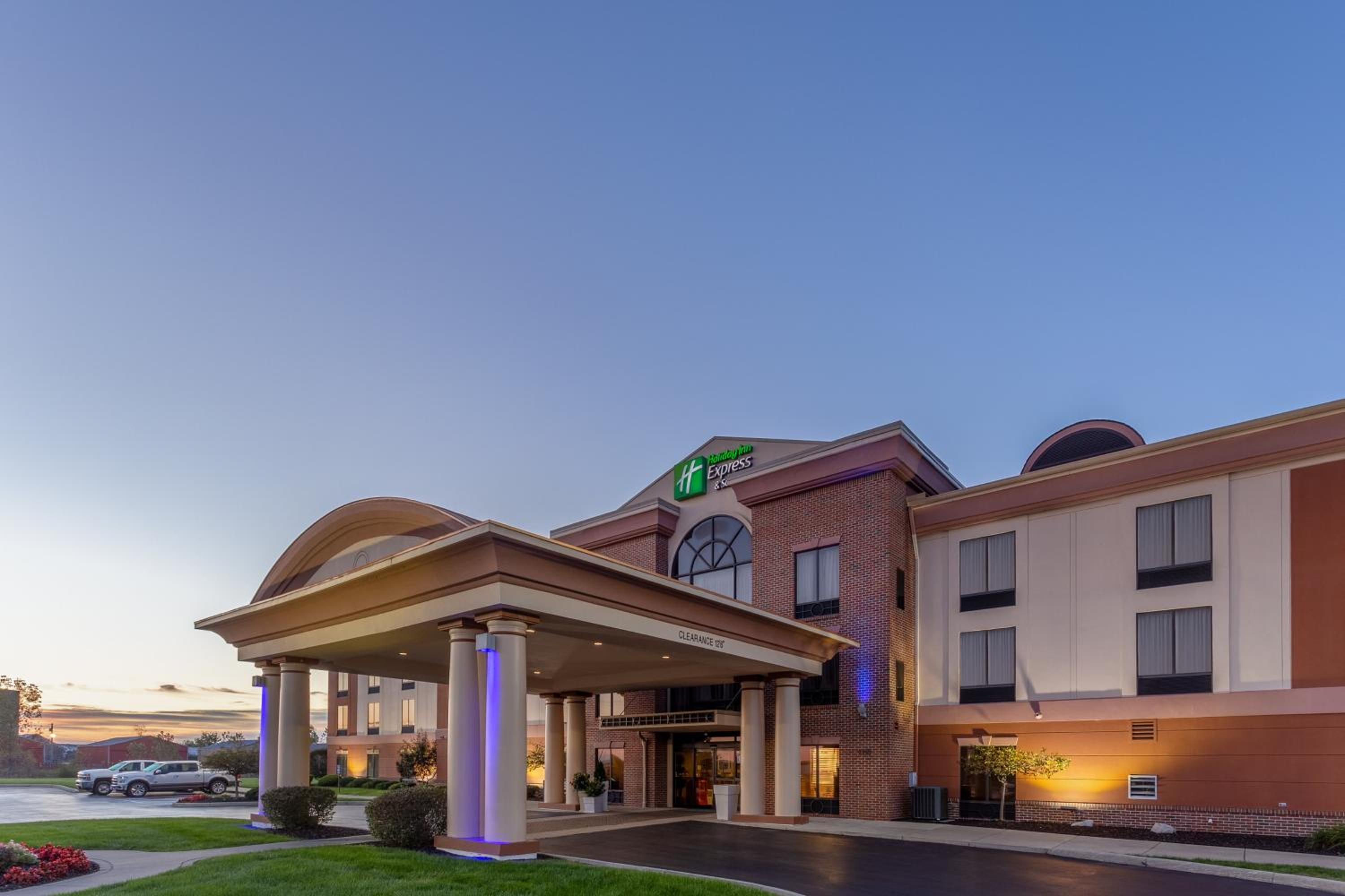 Holiday Inn Express Hotel & Suites Bowling Green by IHG
