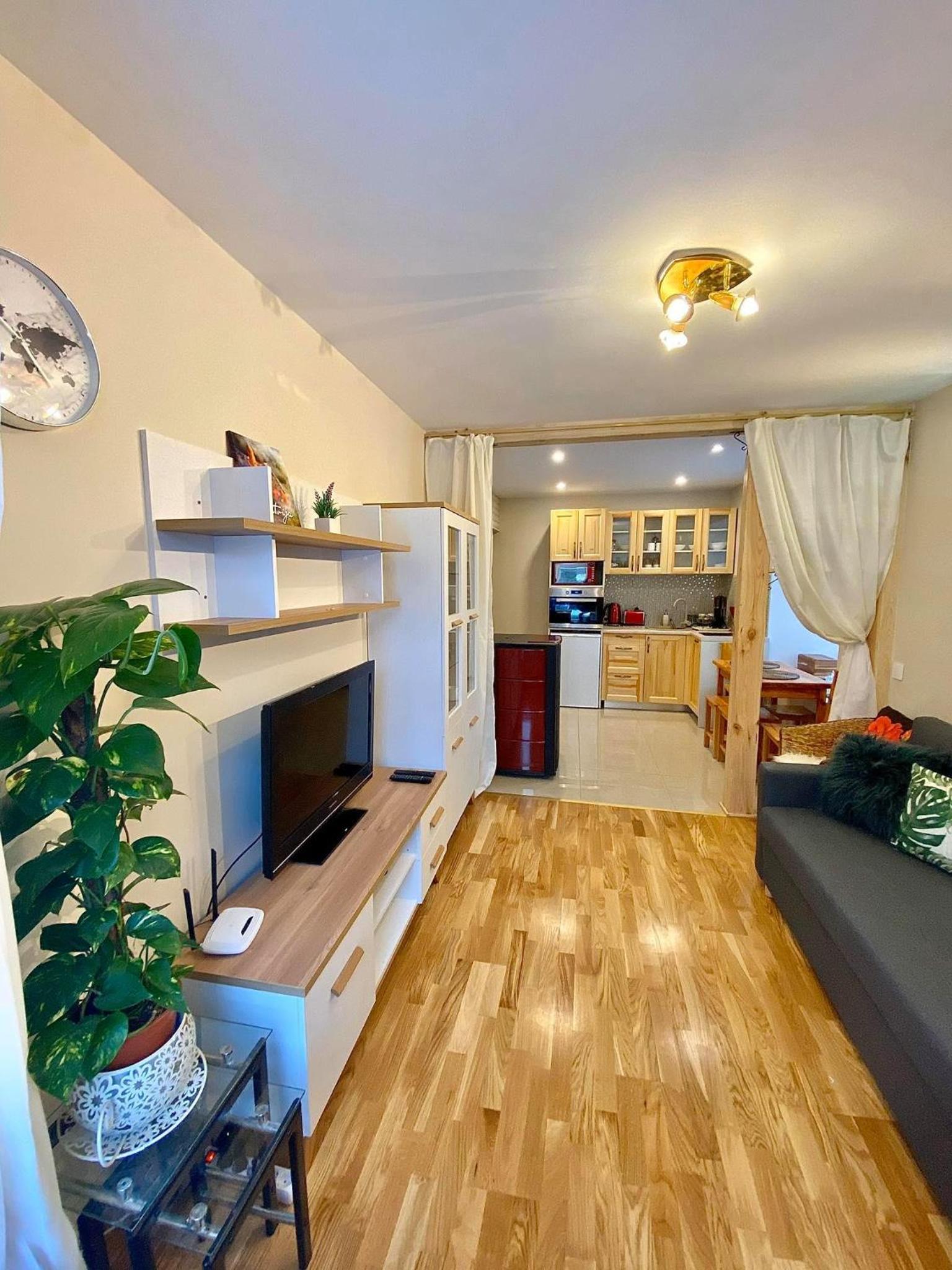 Hotel Vaļņu Ielas Apartments - Image 1