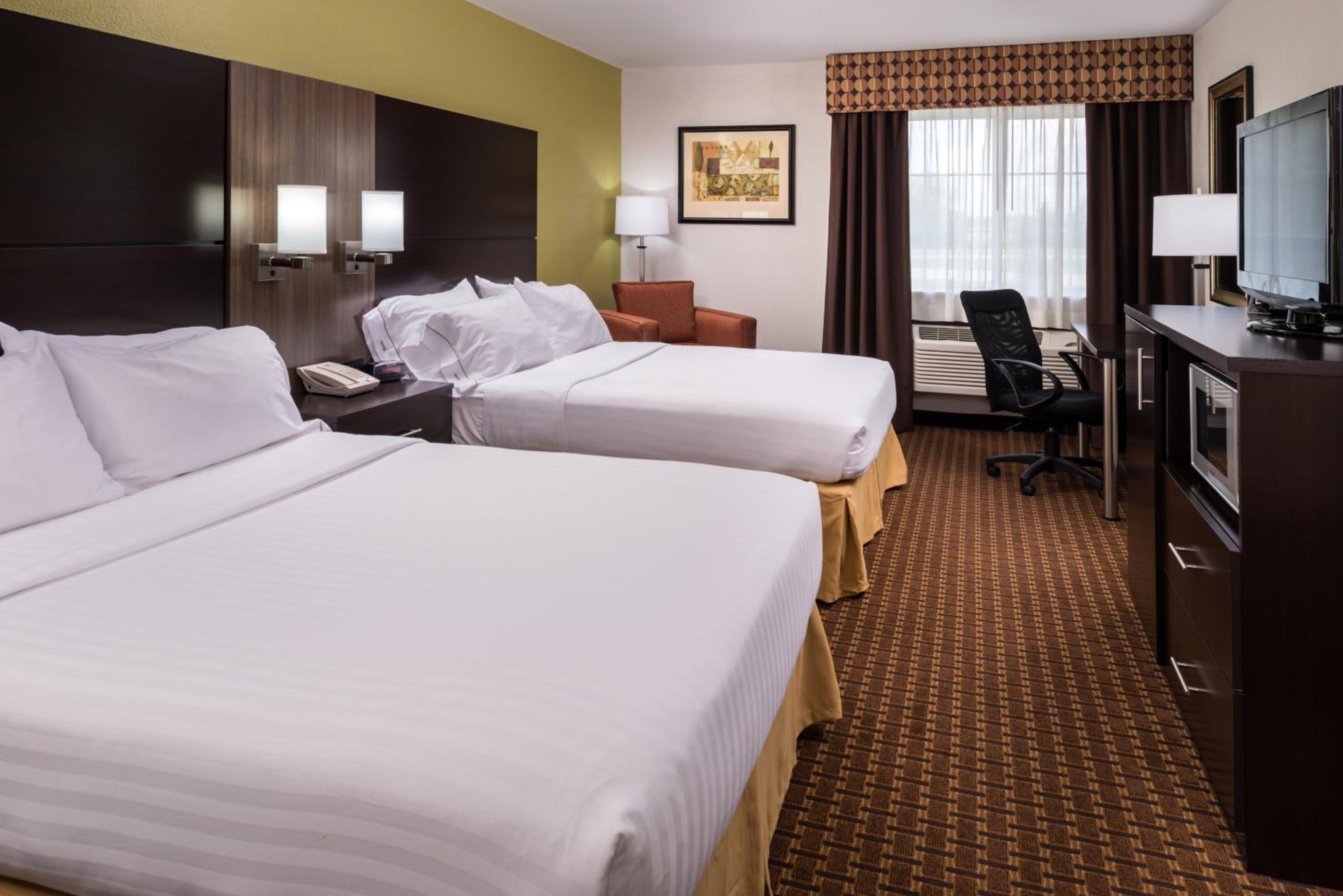 Holiday Inn Express Hotel Suites Bucyrus, an IHG Hotel - Property Image 24