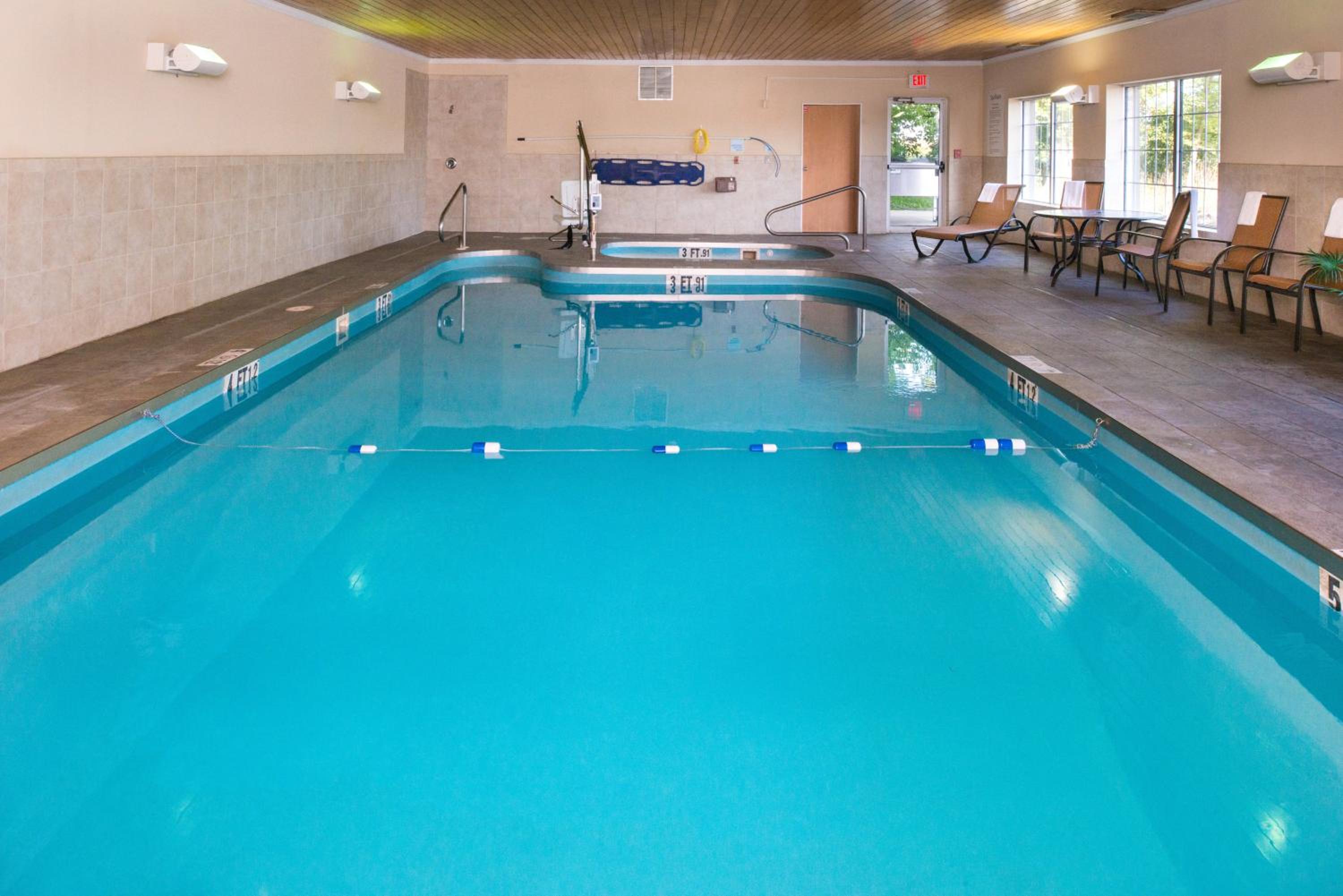 Holiday Inn Express Hotel Suites Bucyrus, an IHG Hotel - Property Image 22