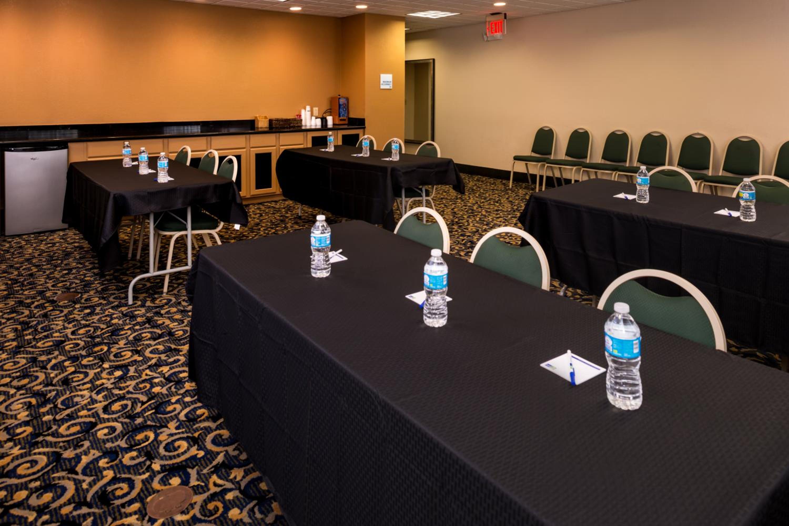 Holiday Inn Express Hotel Suites Bucyrus, an IHG Hotel - Property Image 19
