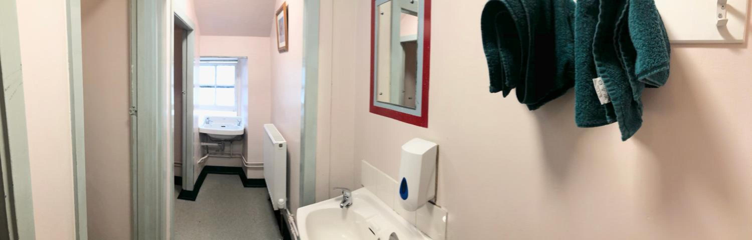 High Street Hostel - Over 18s Only, Backpackers Atmosphere
