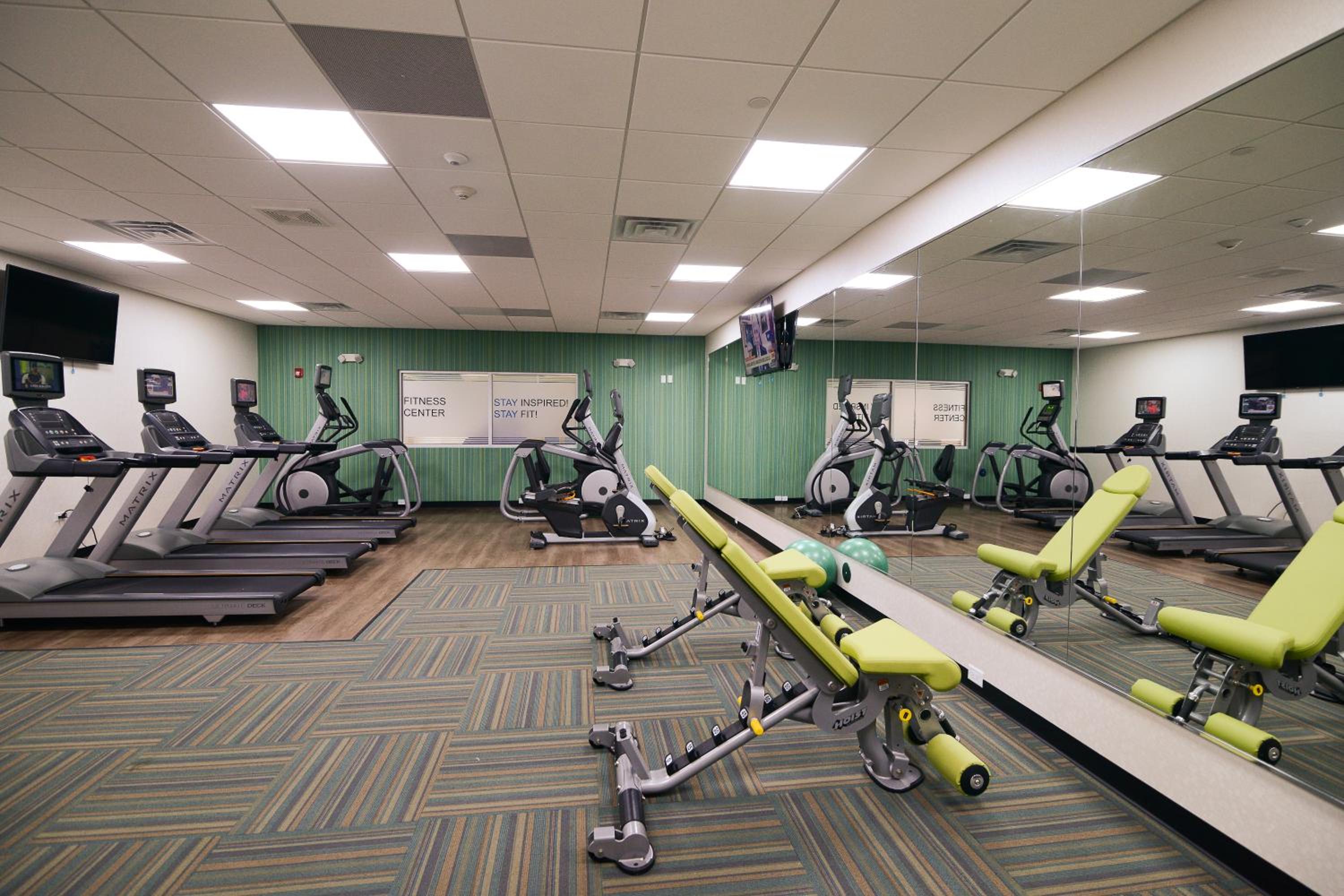 Holiday Inn Express Suites Chicago North Shore - Niles, an IHG Hotel - Property Image 28