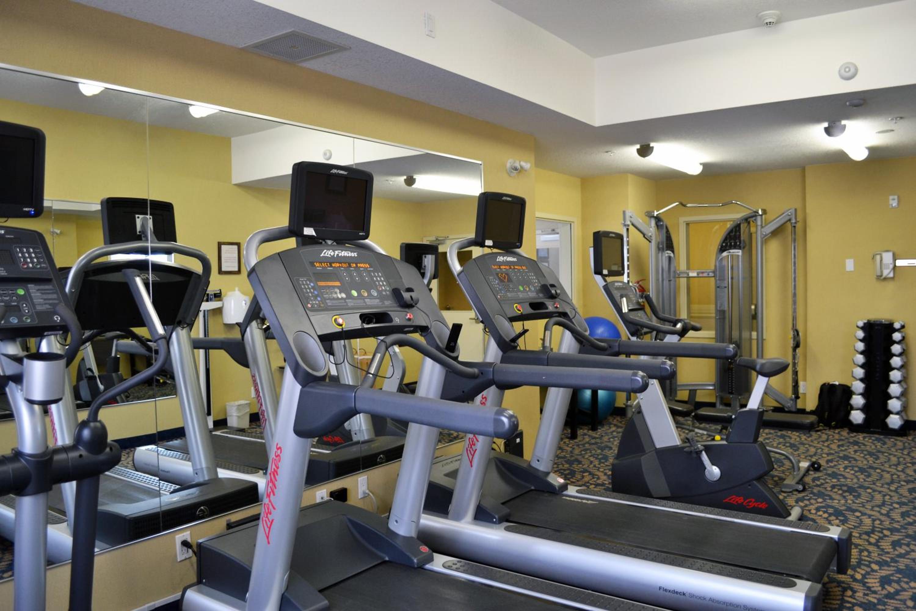 Edson Vacations - Holiday Inn Express Hotel Suites Edson, an IHG Hotel - Property Image 28