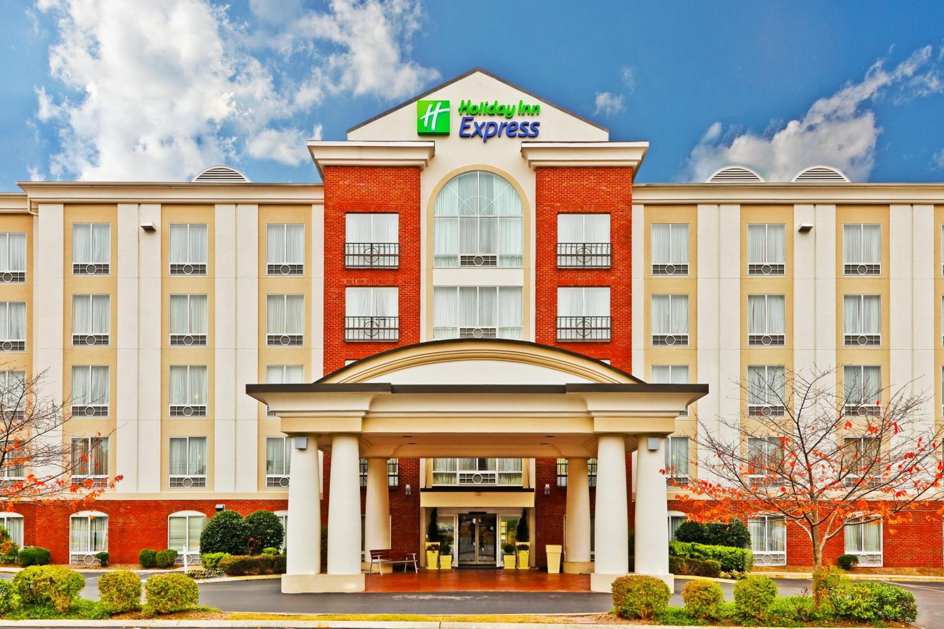 Hotel Holiday Inn Express Hotel & Suites Chattanooga-Lookout Mountain, an IHG Hotel - Image 1