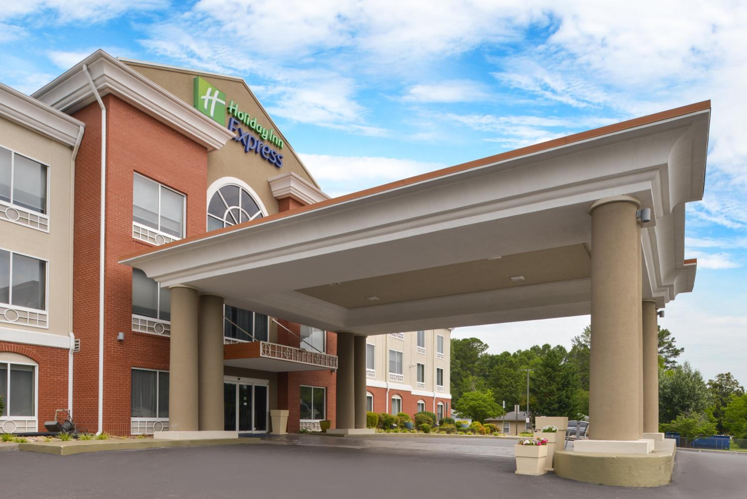 Holiday Inn Express & Suites Chattanooga East Ridge by IHG