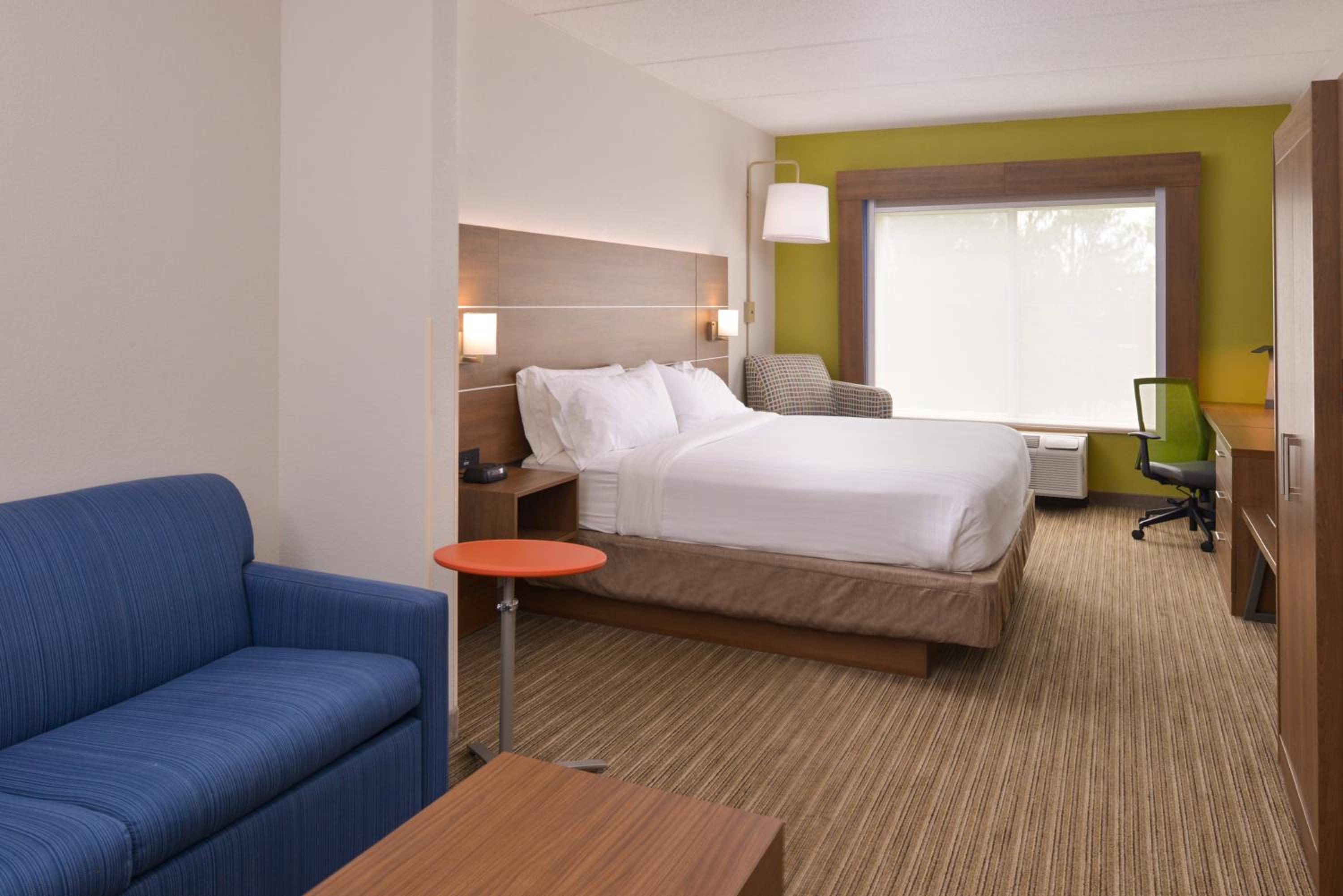 Holiday Inn Express & Suites Chattanooga East Ridge by IHG