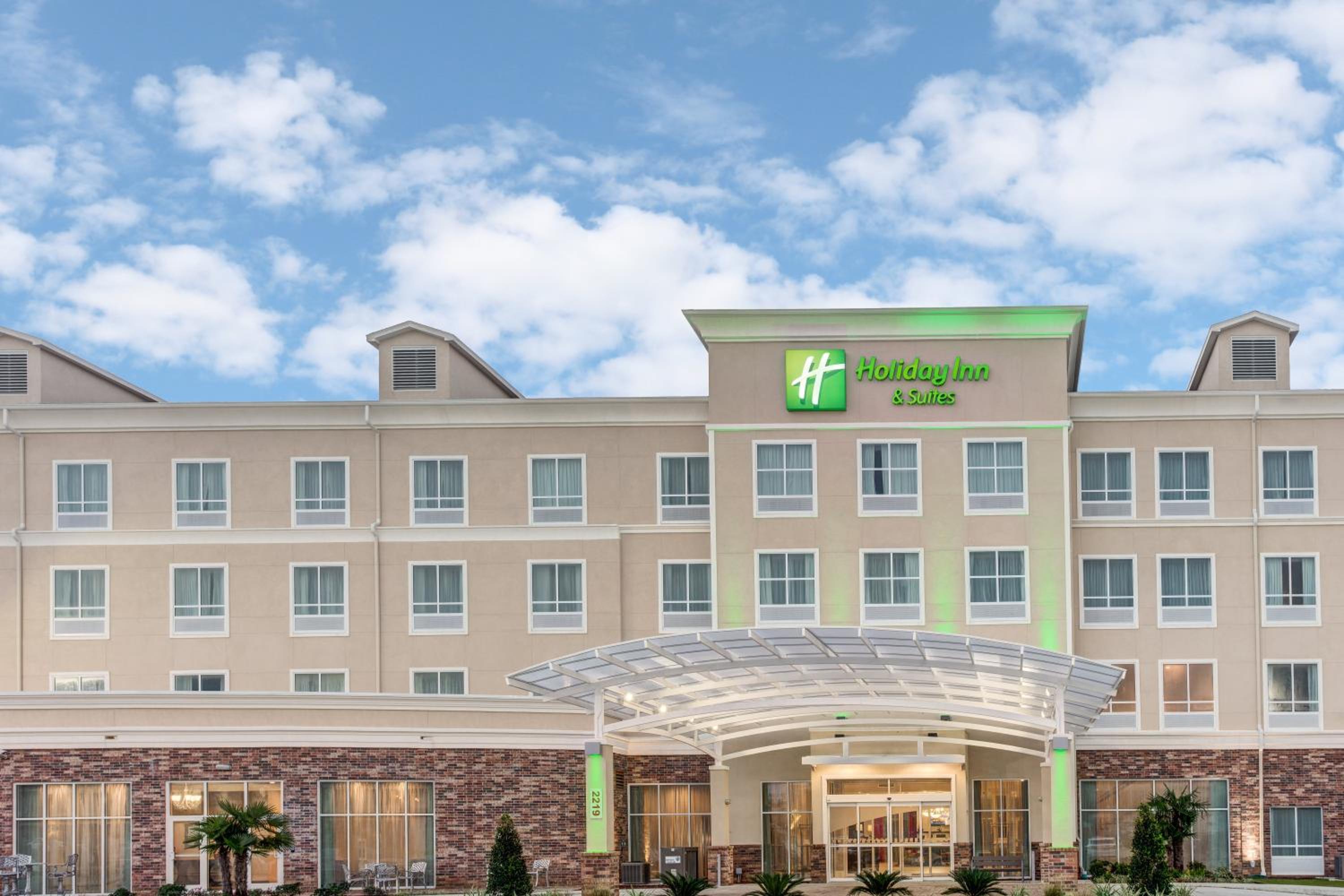 Hotel Holiday Inn Lafayette North, an IHG Hotel - Image 1