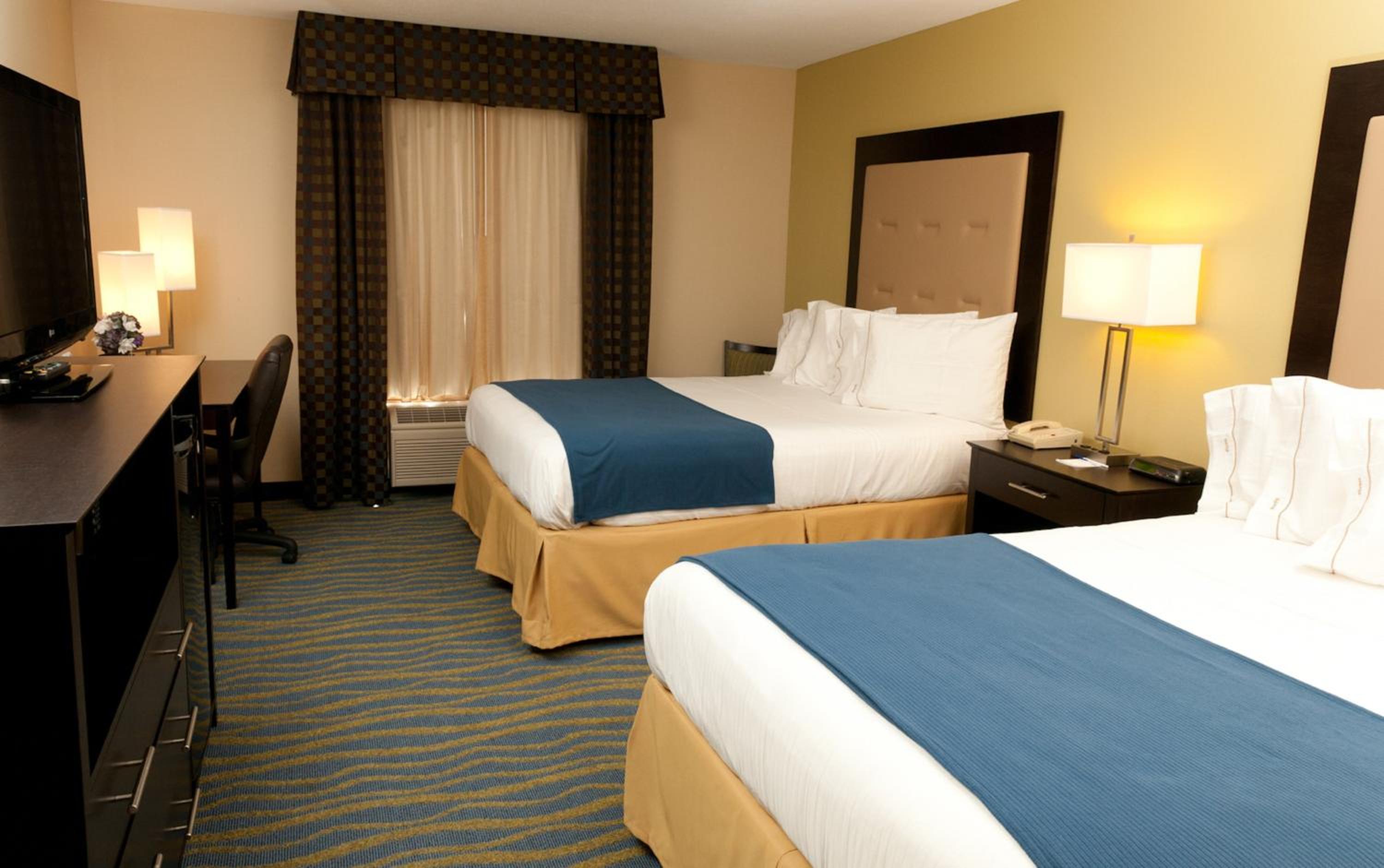 Bloomington Vacations - Holiday Inn Express Hotel  Suites Bloomington-Normal University Area, an IHG Hotel - Property Image 16