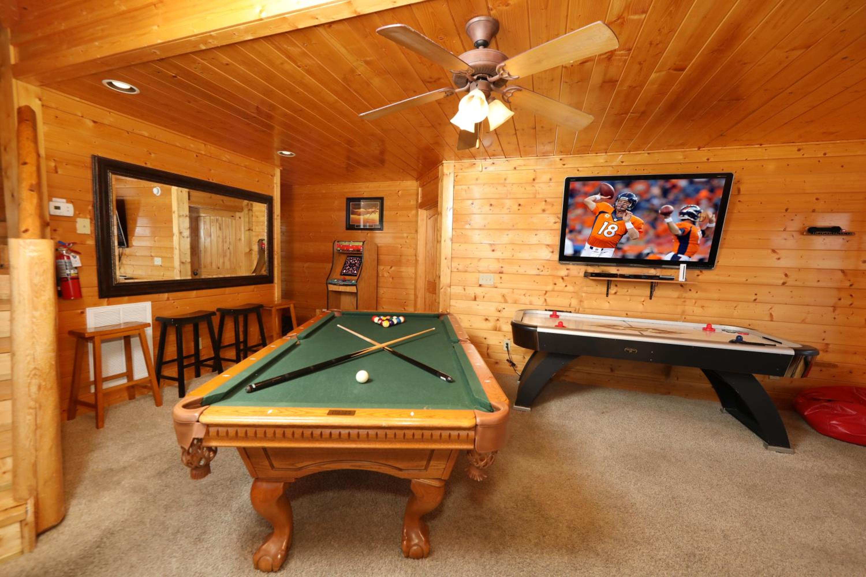 Spacious Luxury Pigeon Forge Cabin view 3