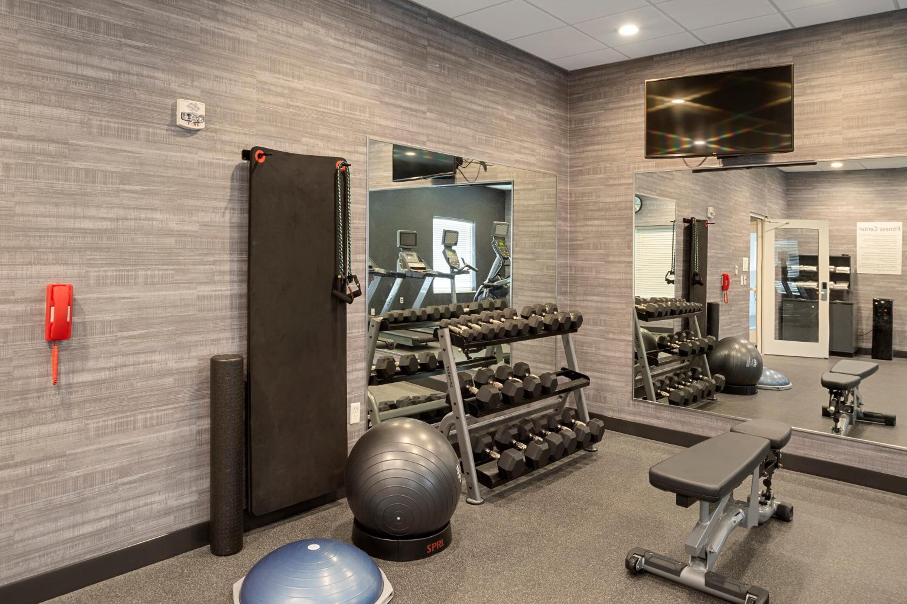 Decatur Vacations - Holiday Inn  Suites Decatur-Forsyth, an IHG Hotel - Property Image 8