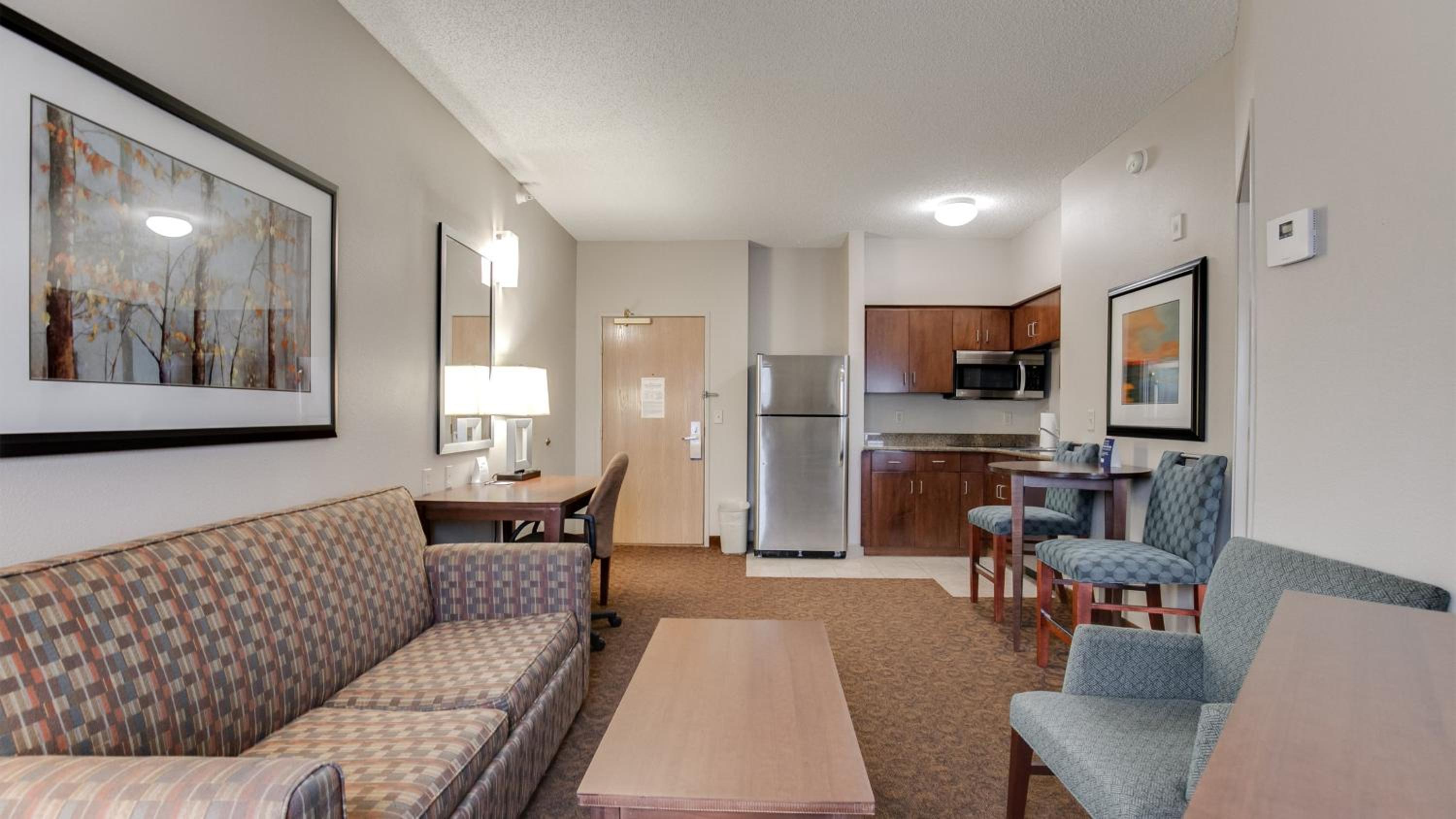 Holiday Inn Express and Suites St. Cloud, an IHG Hotel - Property Image 23