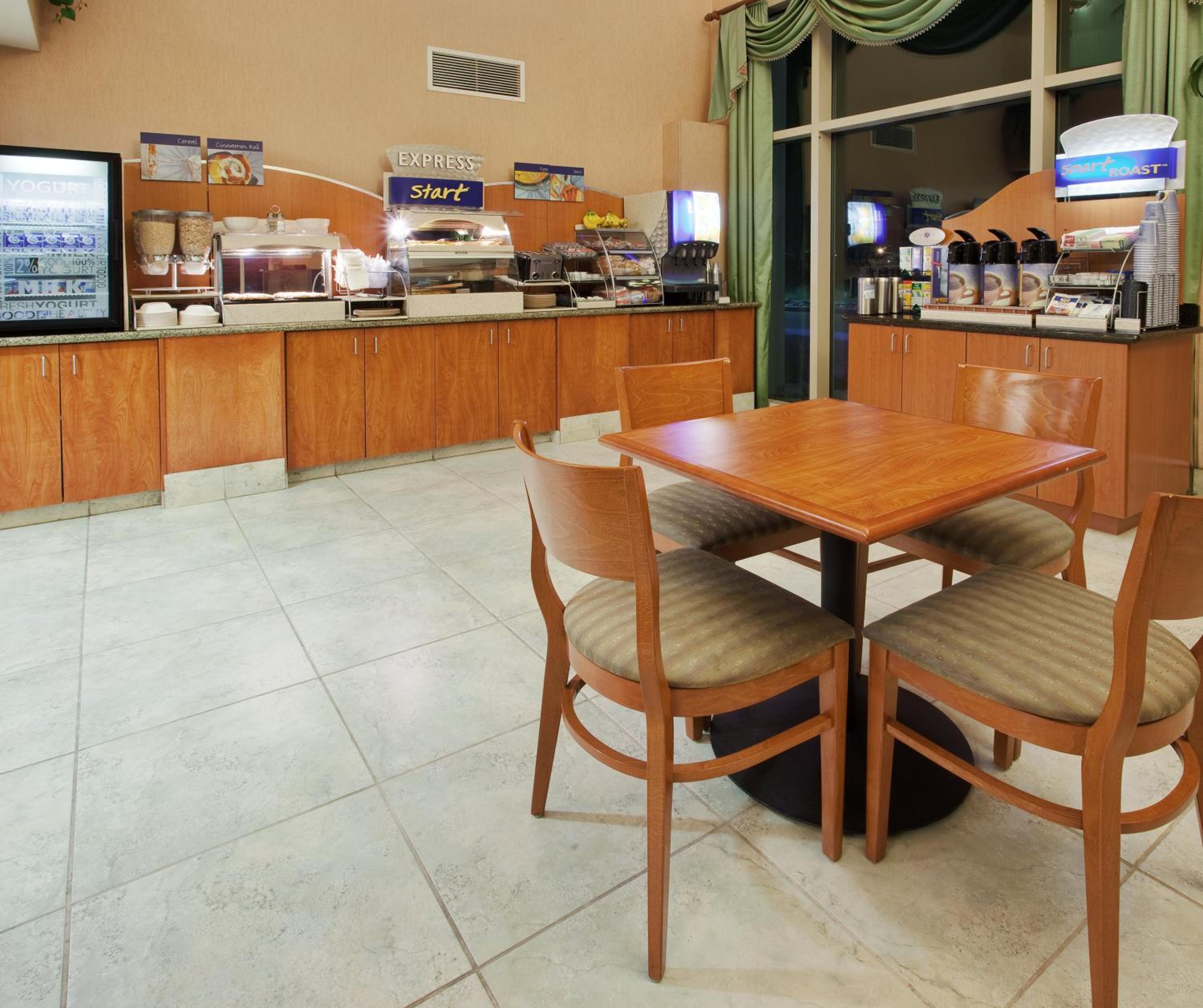 Carson City Vacations - Holiday Inn Express Hotel Suites Carson City, an IHG Hotel - Property Image 38