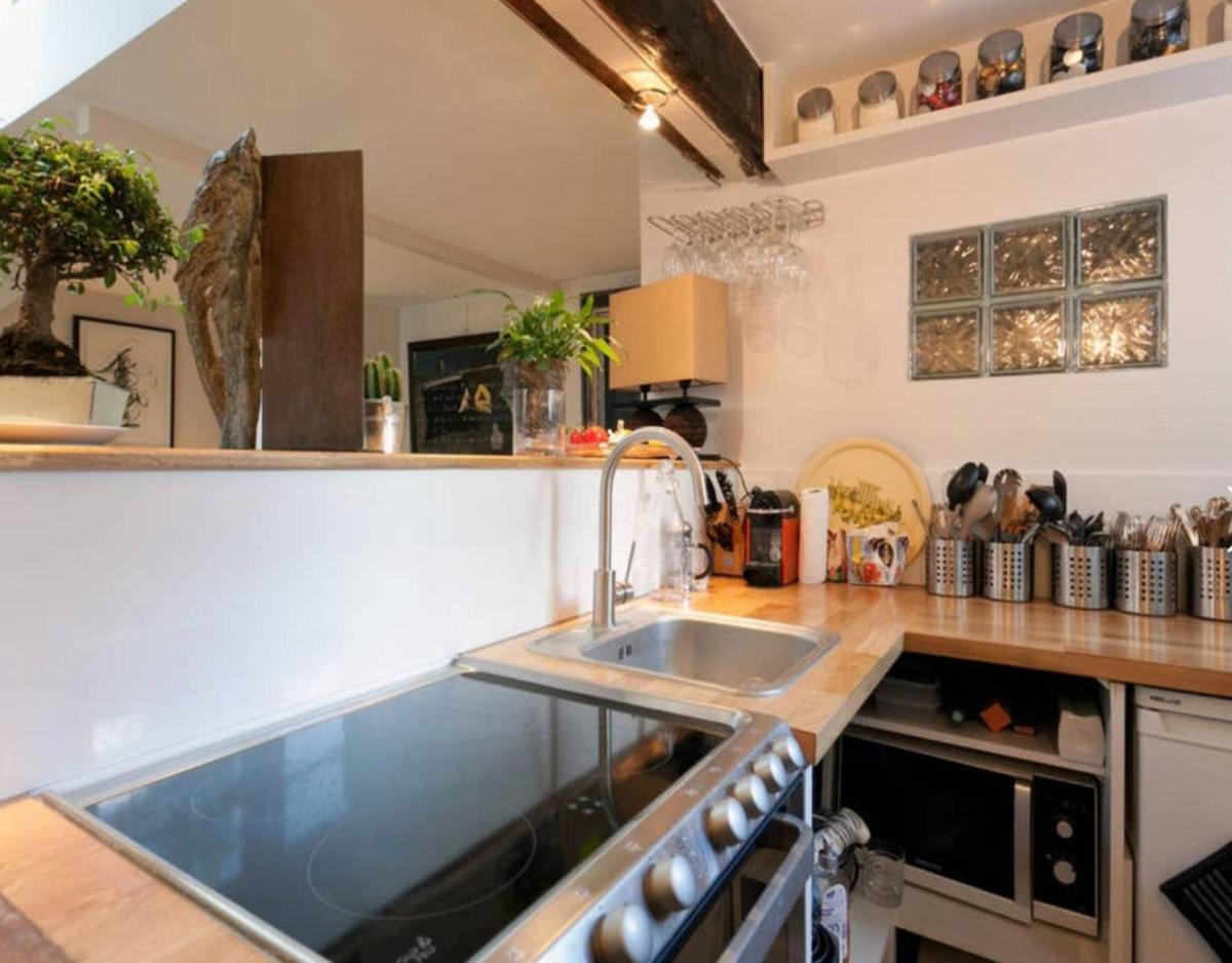 Beautiful 1 Bedroom Home In Paris