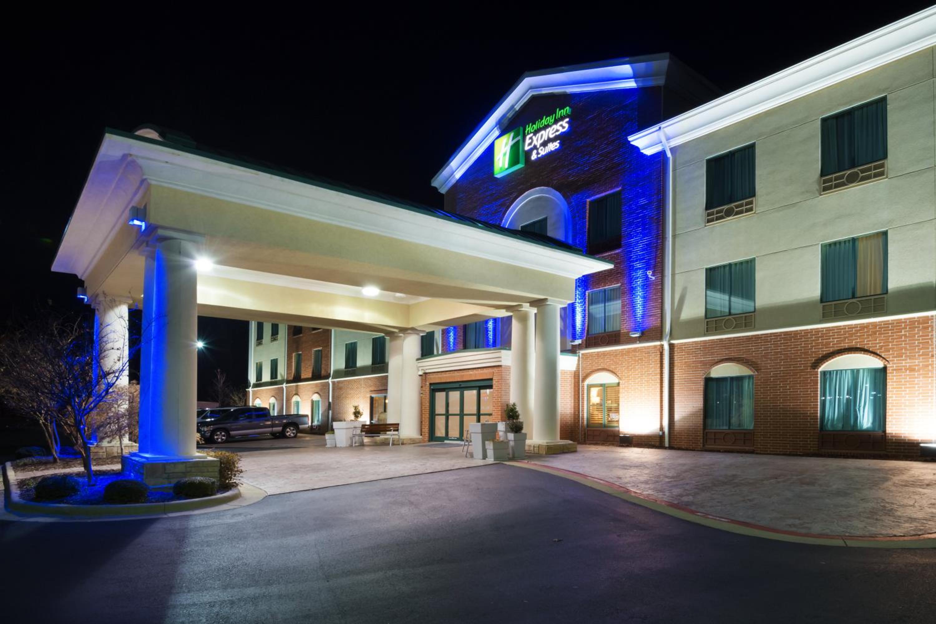 Hotel Holiday Inn Express Suites Little Rock West, an IHG Hotel - Image 1